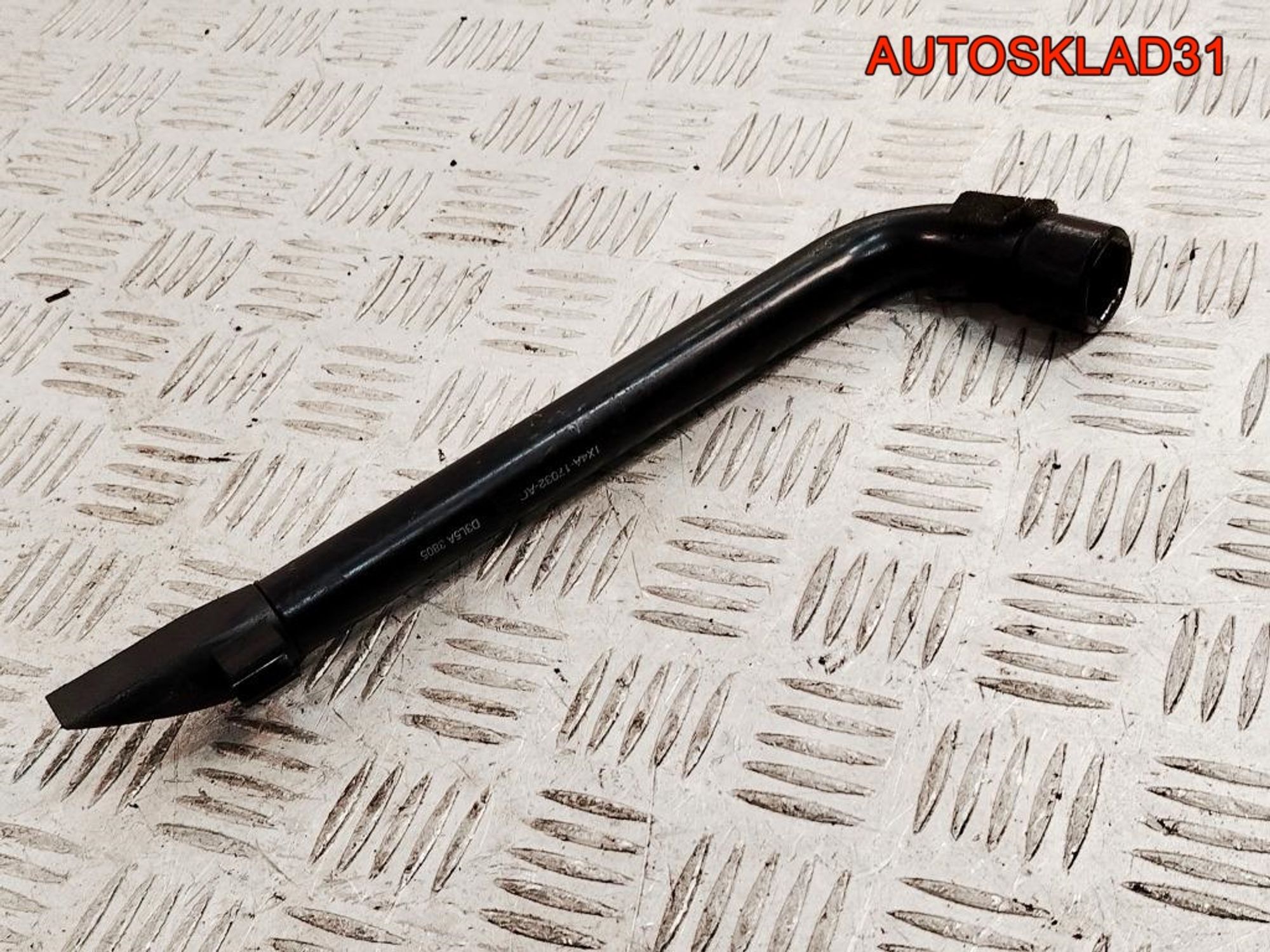 Ключ баллонный Ford Fiesta 5 1X4A17032AC, 1000 рублей, Дубовое