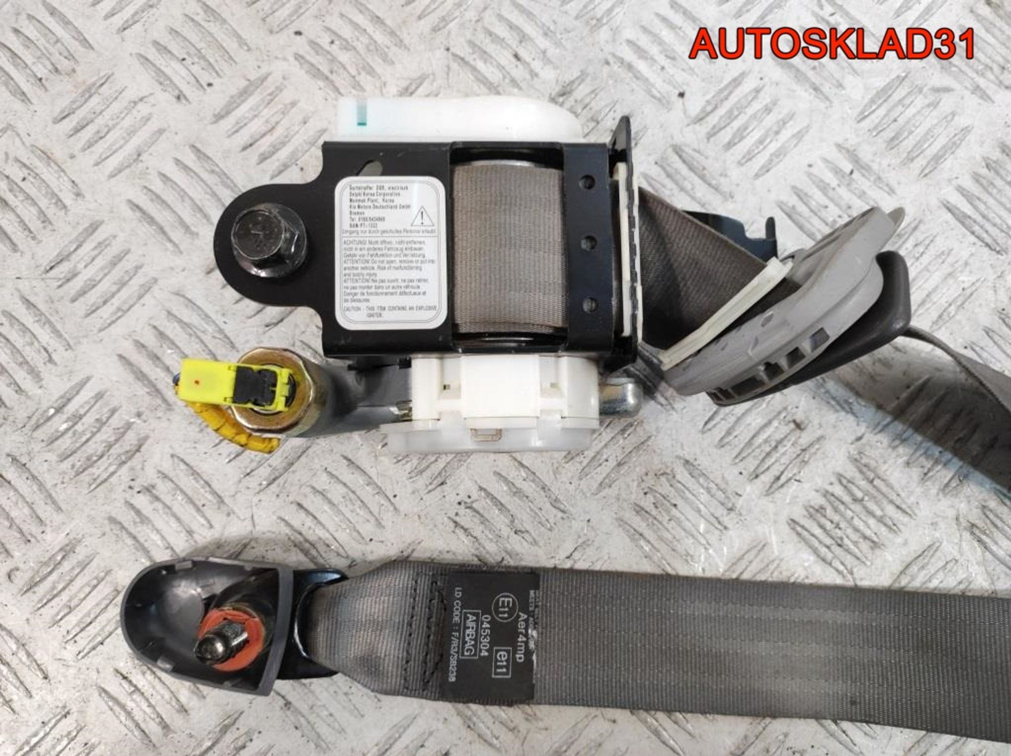 Ремень безопасности Kia Rio 2 888801G100, 2900 рублей, Дубовое