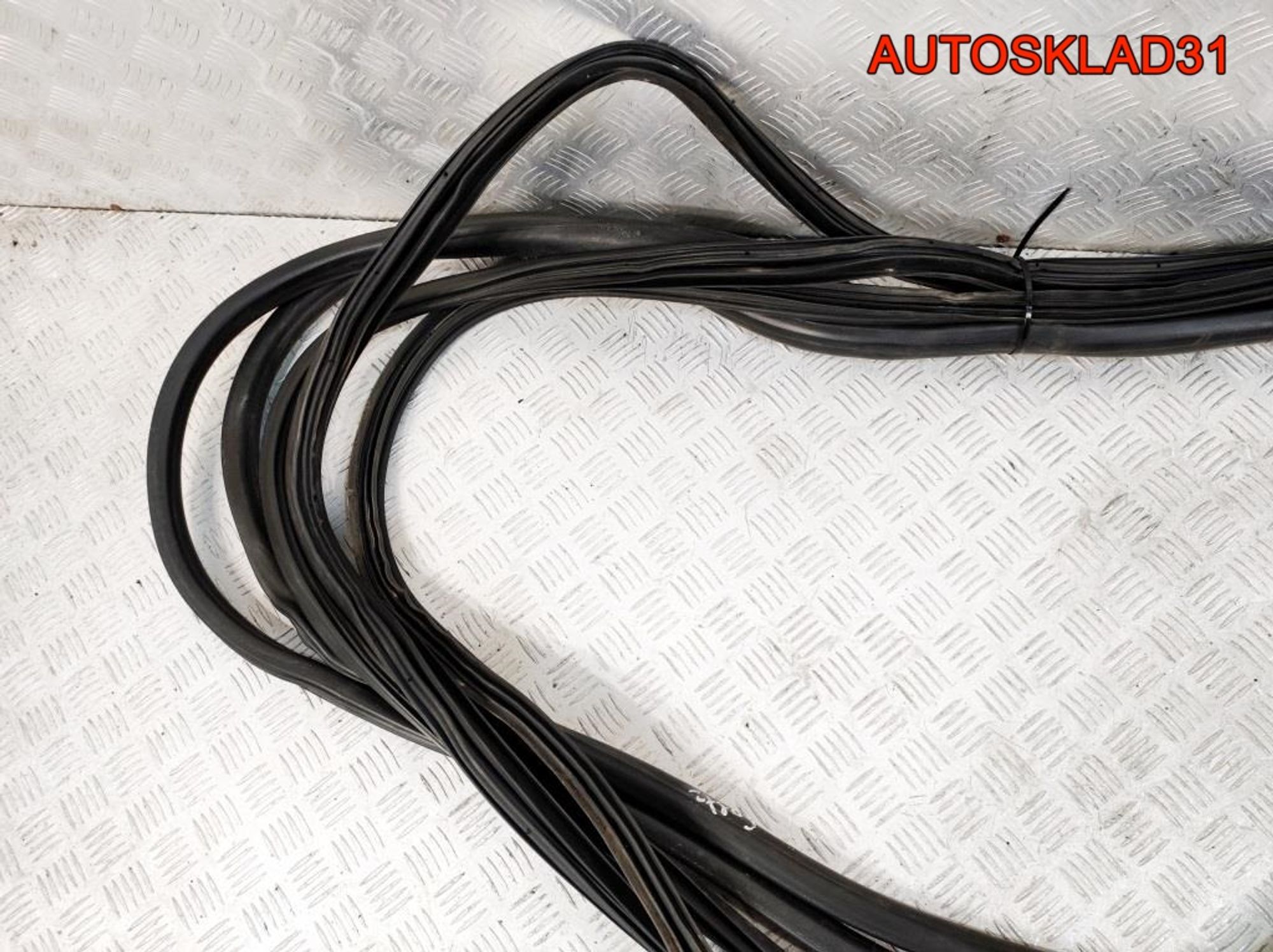 Уплотнитель двери Комплект Hyundai Getz 1 Рест, 4500 рублей, Дубовое