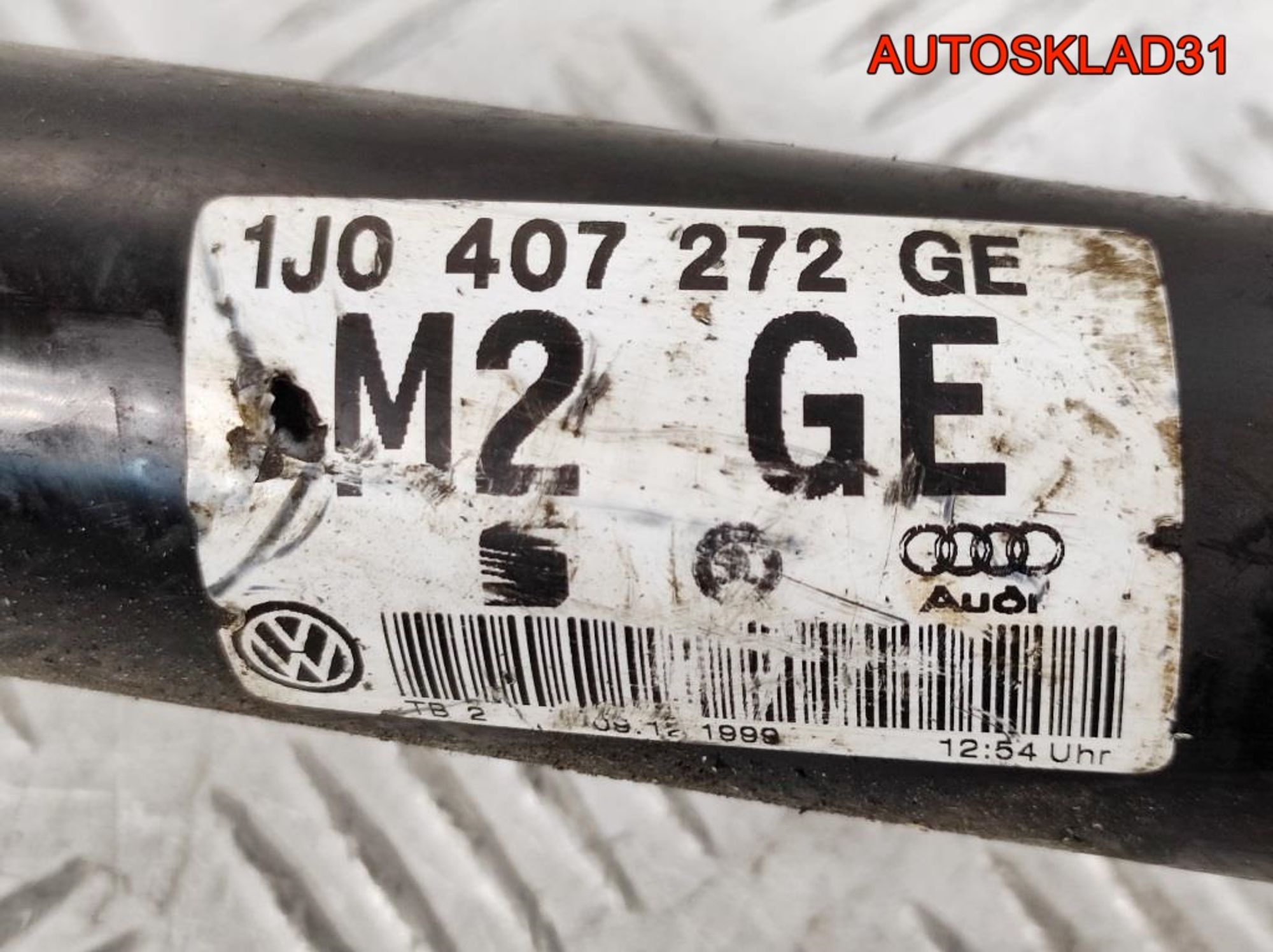 Полуось передняя правая VW Golf 4 1,6 Бензин 1J0407272GE, 4100 рублей, Дубовое