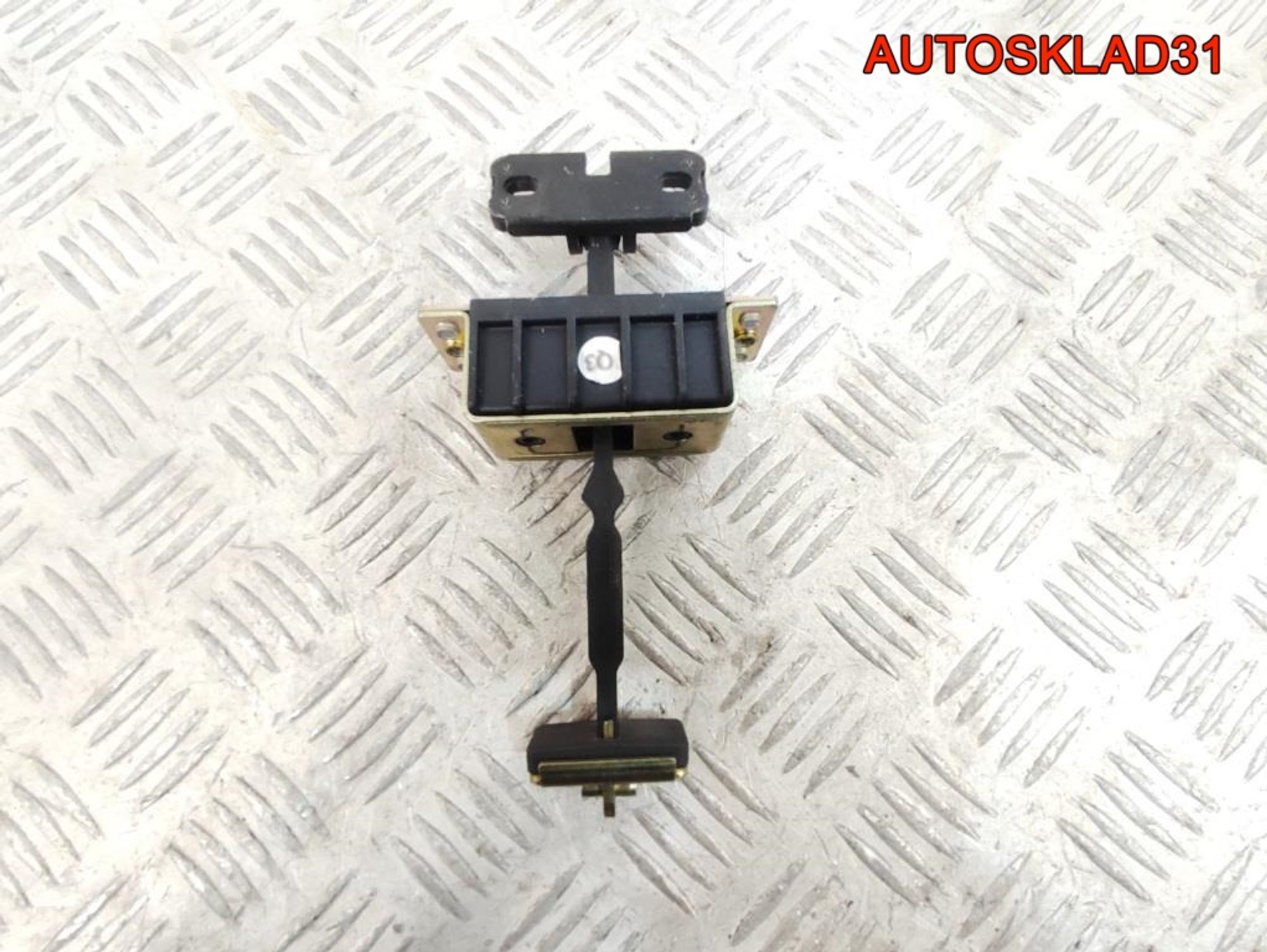 Ограничитель двери передней правой Mercedes W203, 1200 рублей, Дубовое