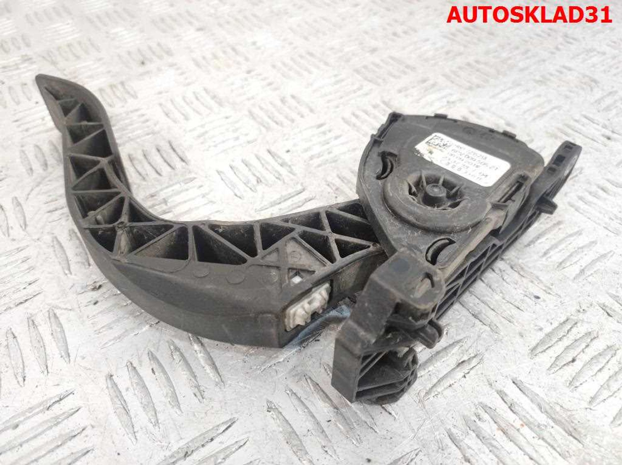 Педаль газа Audi A6 C7 3,0 CDU Дизель 8K1723523A, 2000 рублей, Дубовое