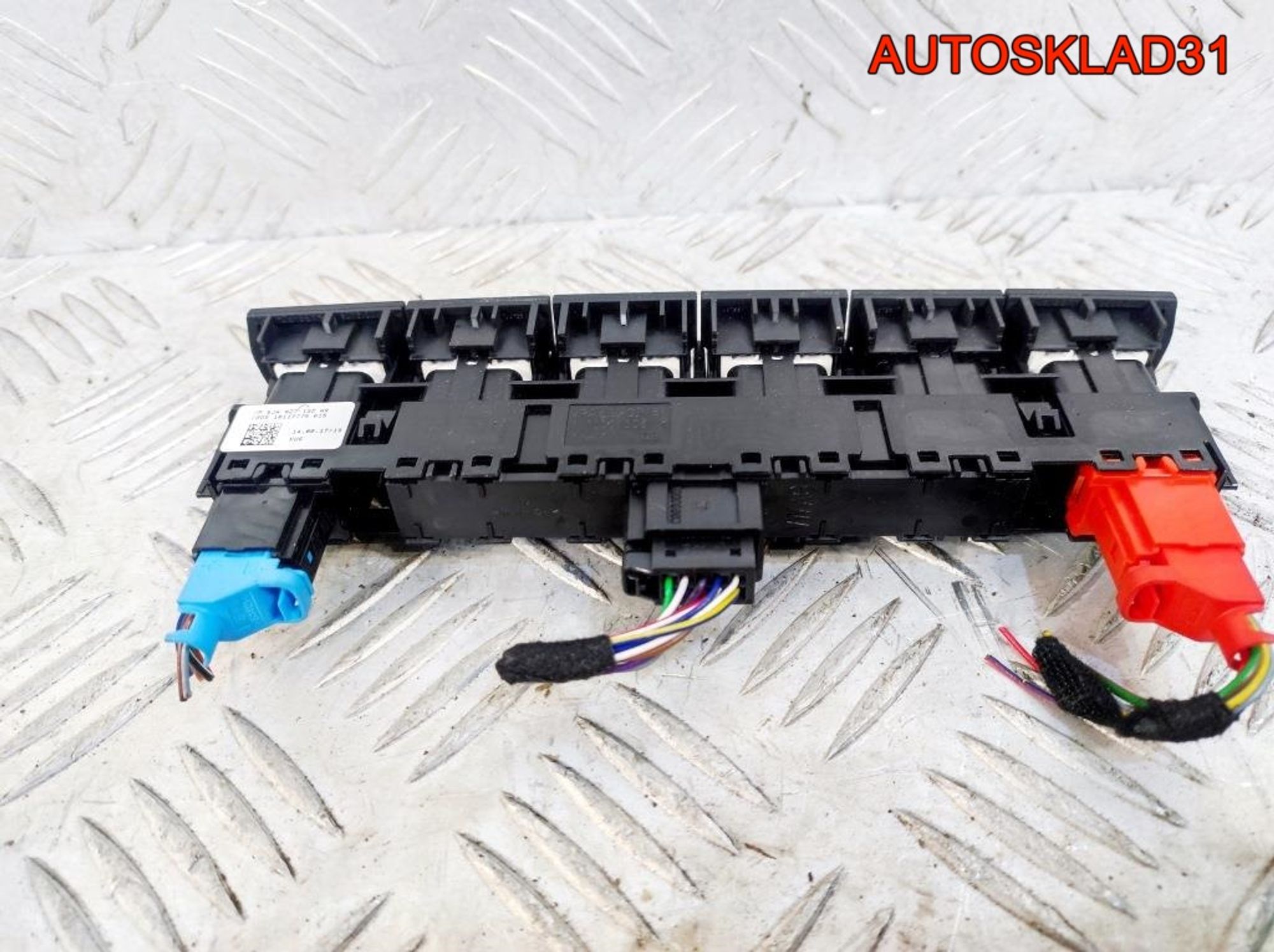 Блок кнопок Skoda Rapid 1 5JA927132AQ, 1700 рублей, Дубовое