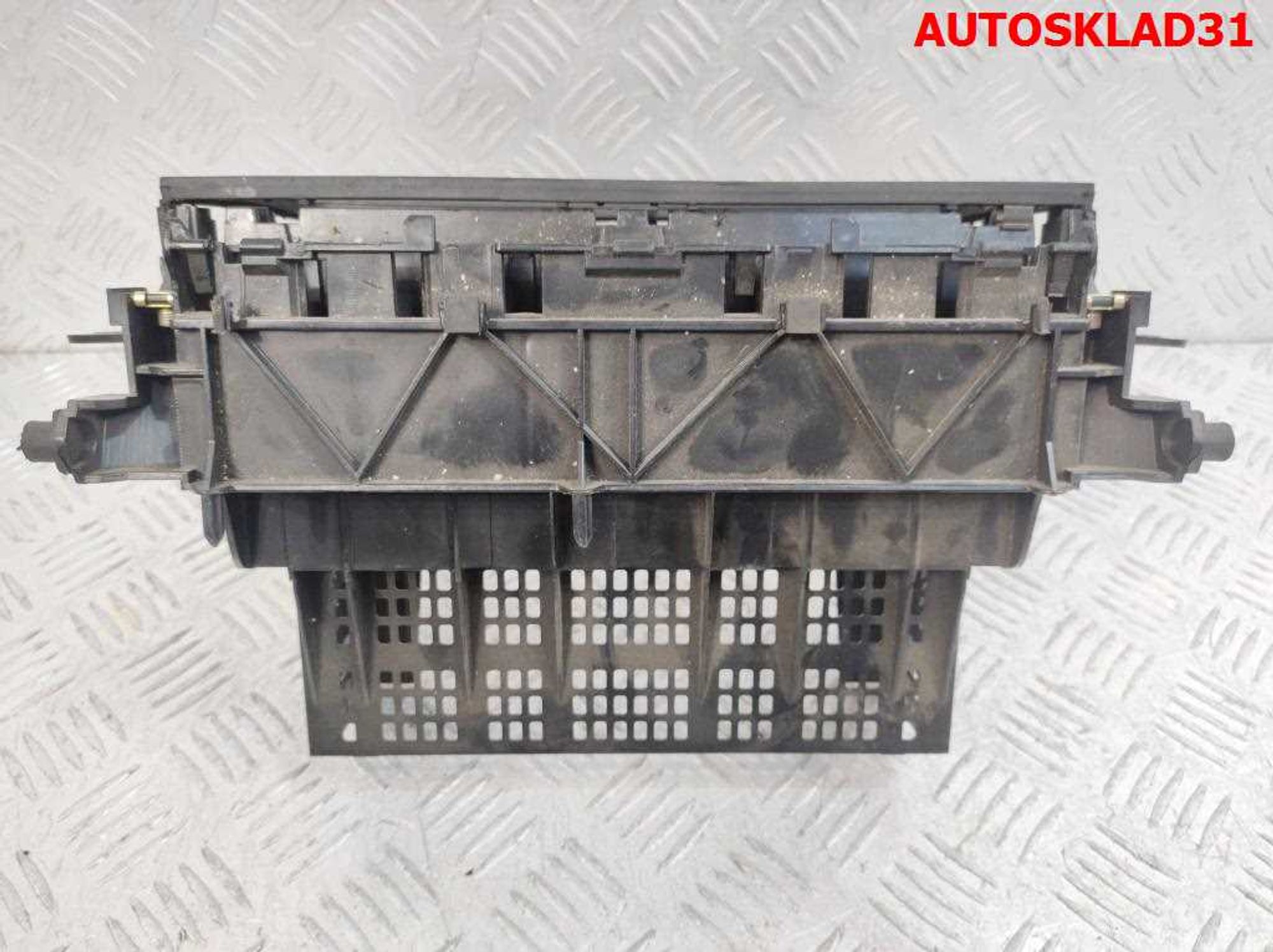 Рамка магнитолы Audi A4 B5 8D0858005T, 1000 рублей, Дубовое