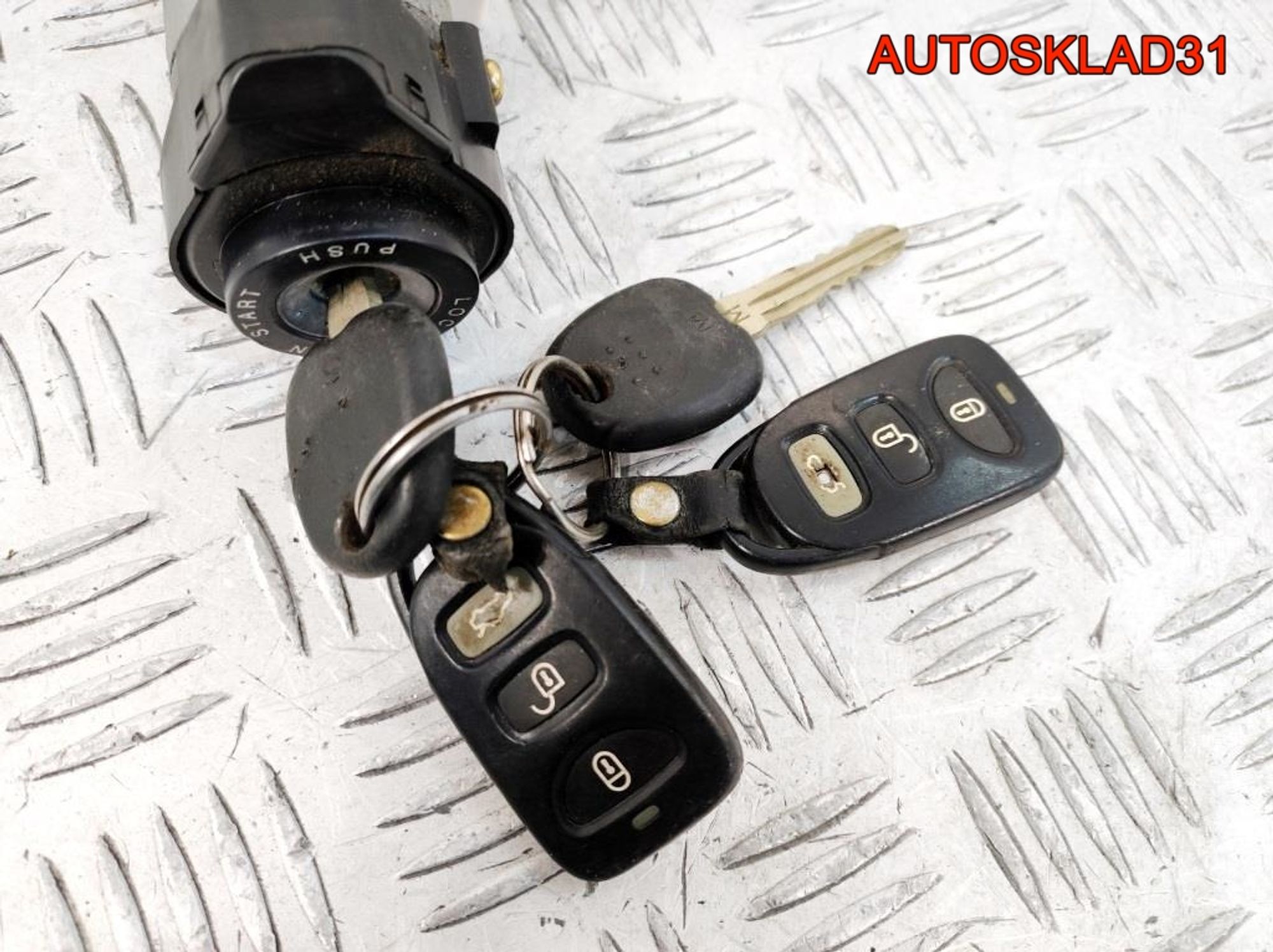 https://ycs.partsauto.market/partsauto-images/thmbs/userImages/edda01b21c13eaa6671738306aa09410/part/8cb2a5bd-43ba-4c2a-8881-49f08989ad9f_1785763421487.jpg