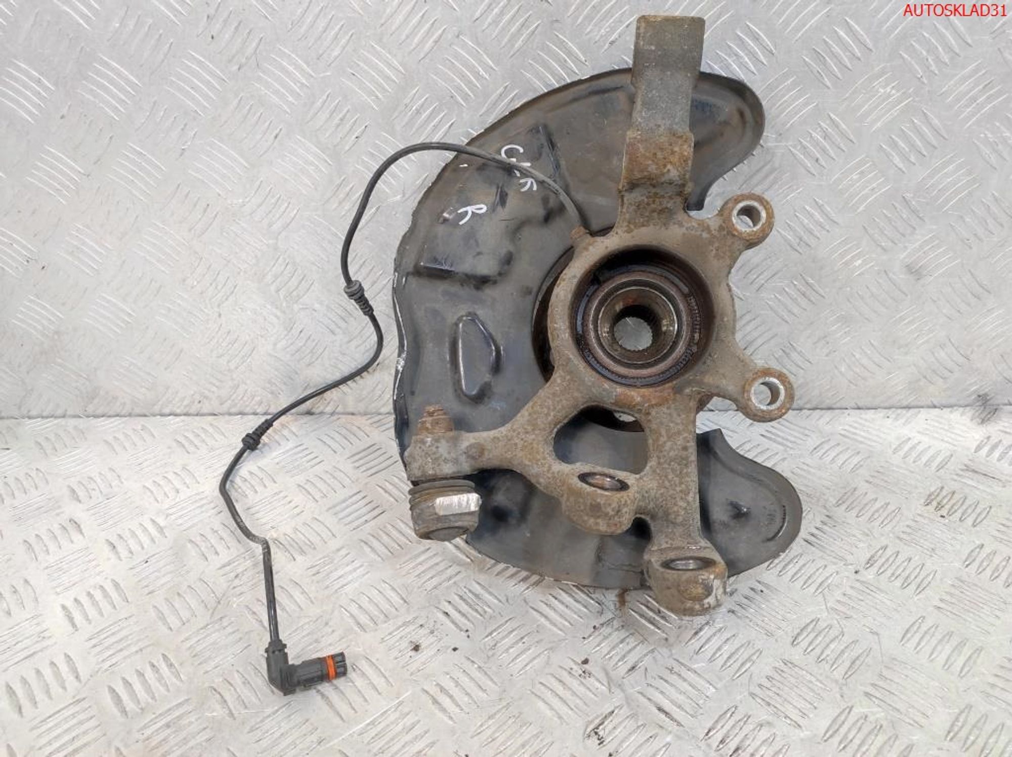 Кулак поворотный передний правый Mercedes GLK 2,2 651.912 A2043323001, 12000 рублей, Дубовое