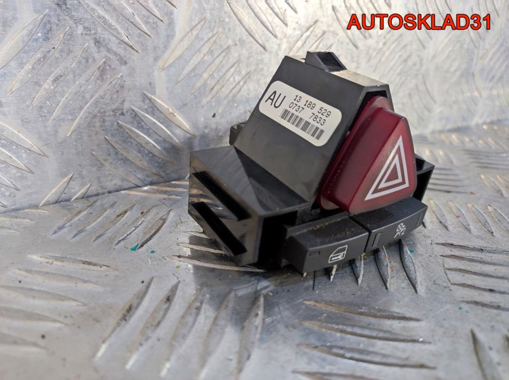 Кнопка аварийной сигнализации Opel Corsa D, 900 рублей, Дубовое