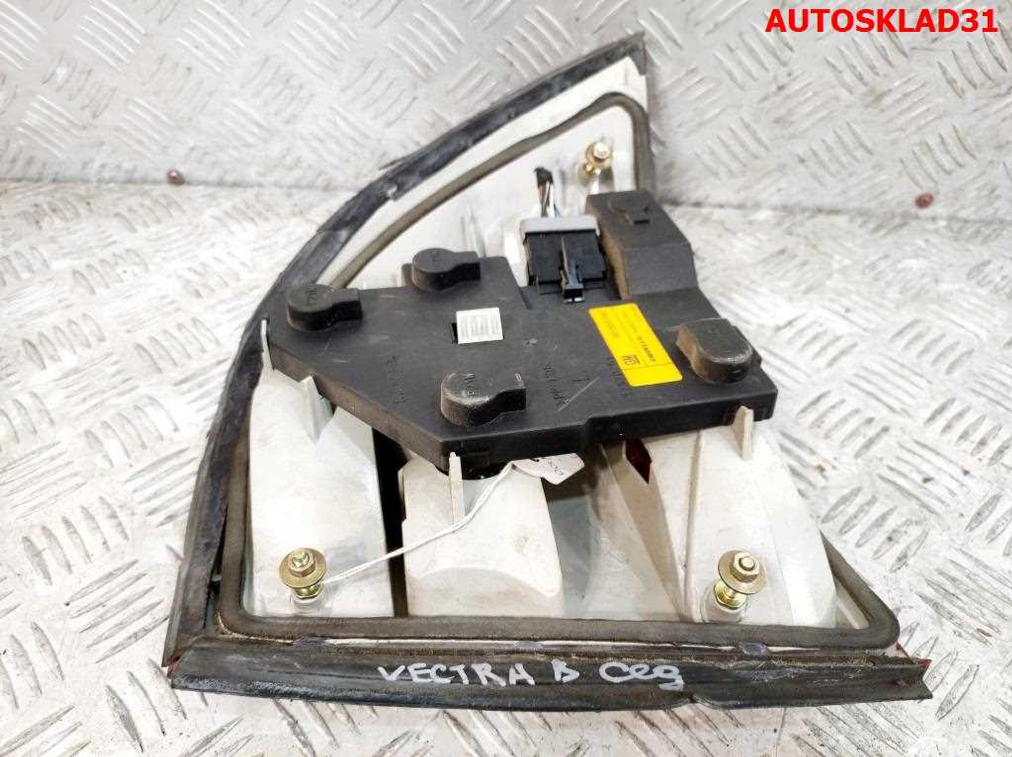 Фонарь задний левый Opel Vectra B Седан 37370748 Дорест, 1500 рублей, Дубовое