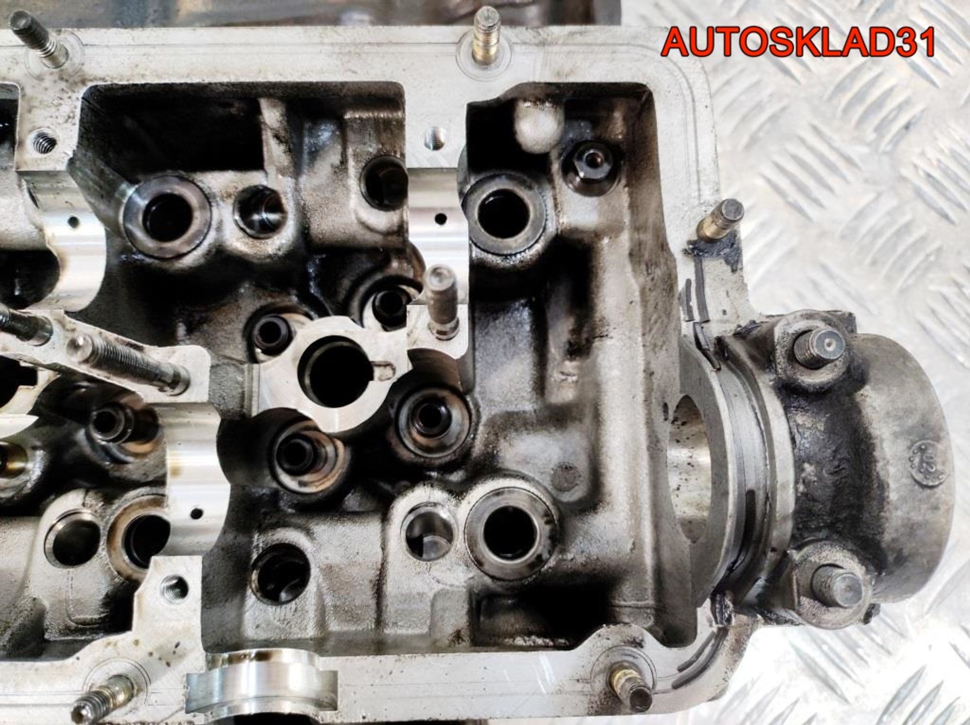 ГБЦ правая Голая Audi A6 C5 2,5 AKE 059103068, 2700 рублей, Дубовое