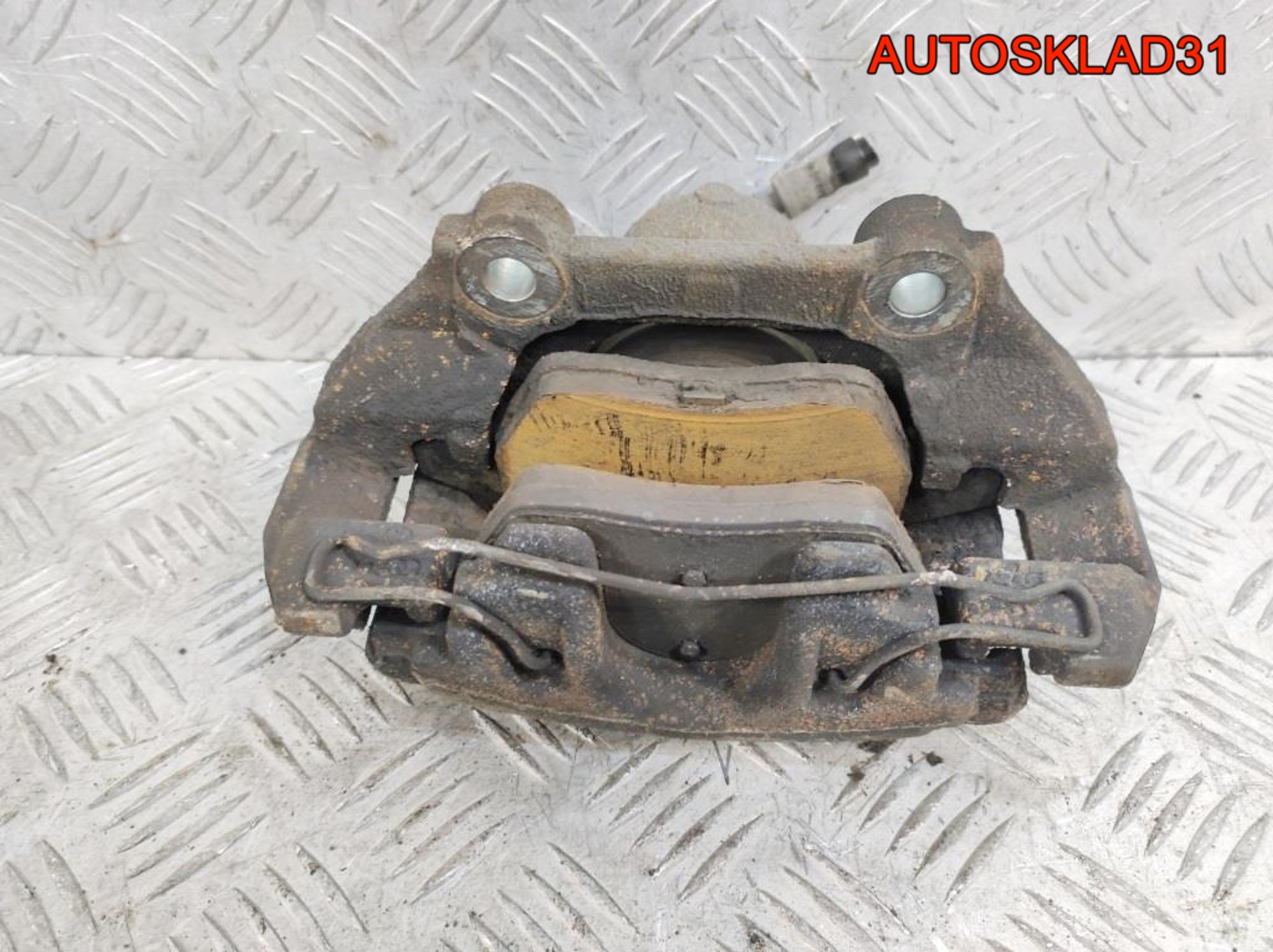 Суппорт тормозной передний правый Skoda Rapid 1K0615124E, 2700 рублей, Дубовое