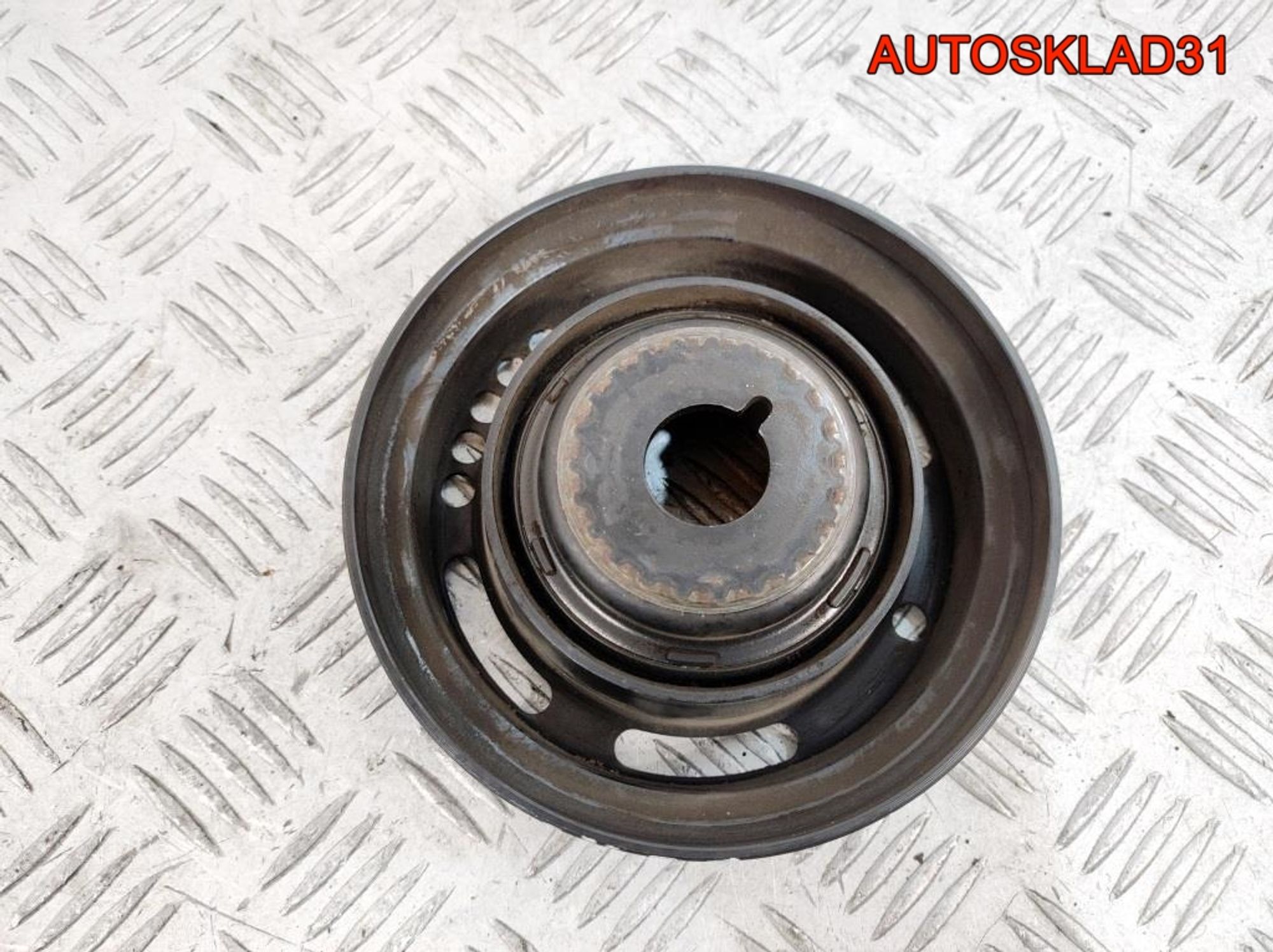 Шкив коленвала Opel Astra H 1.6 Z16XEP 55559328, 1200 рублей, Дубовое