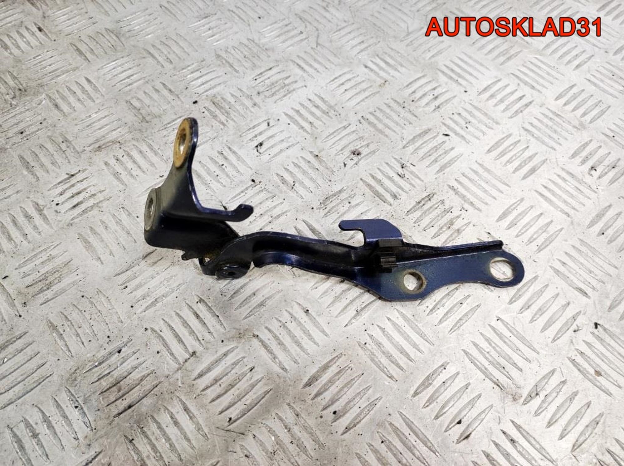 Петля капота правая Toyota Avensis T250 5341005060, 1400 рублей, Дубовое