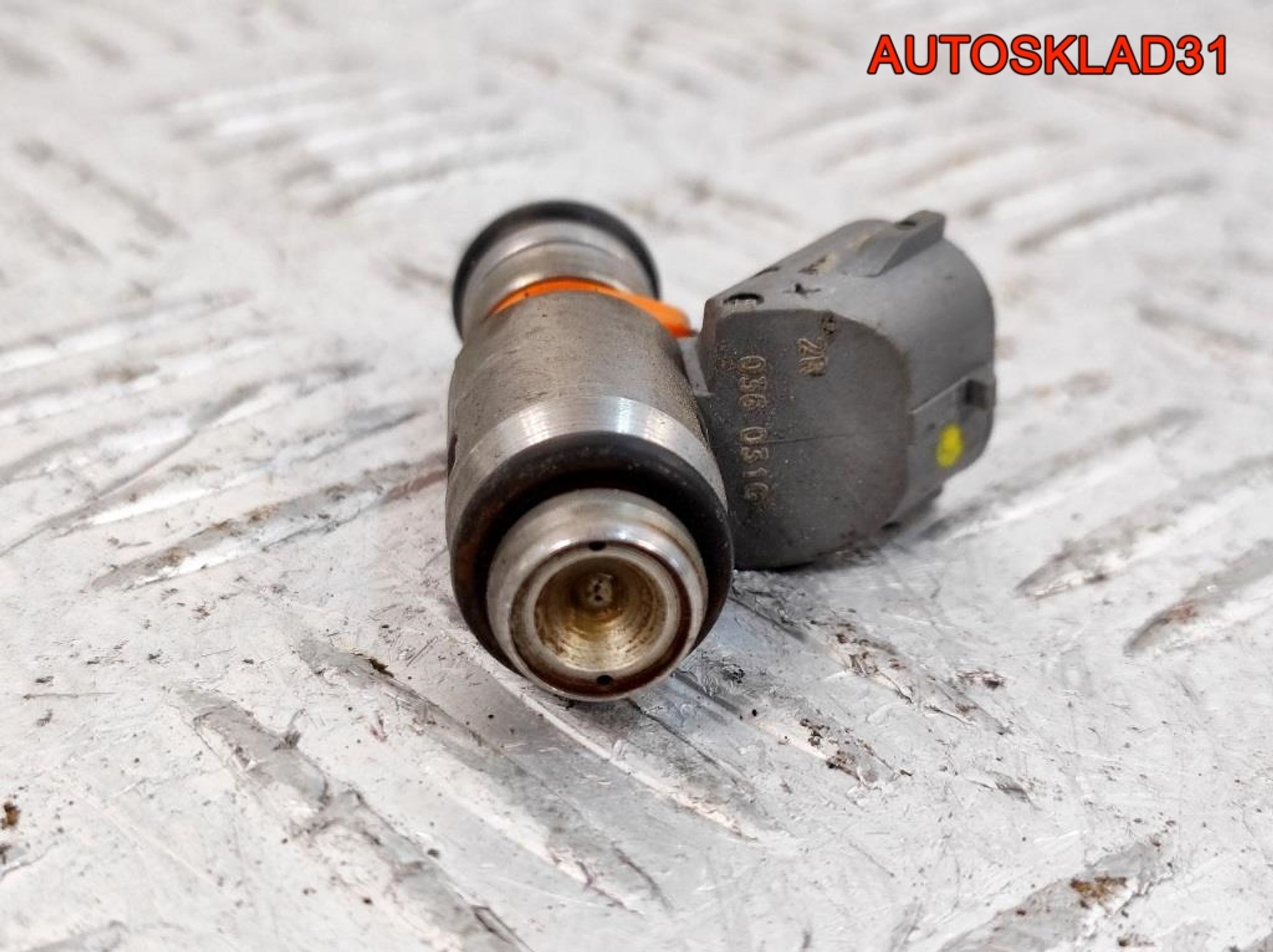Форсунка топливная VW Golf 4 1,4 AKQ Бензин 036031G, 500 рублей, Дубовое