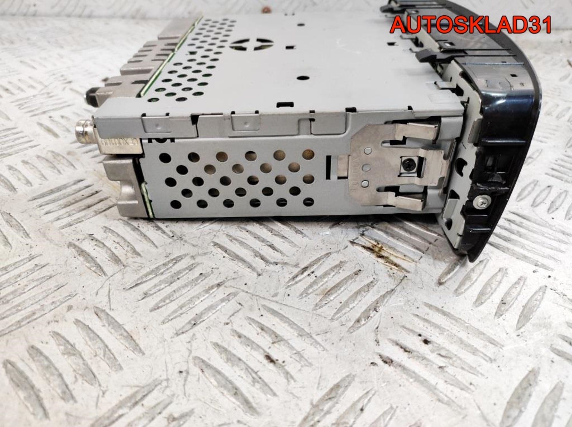 Магнитола Toyota Aygo 861200H010, 2000 рублей, Дубовое