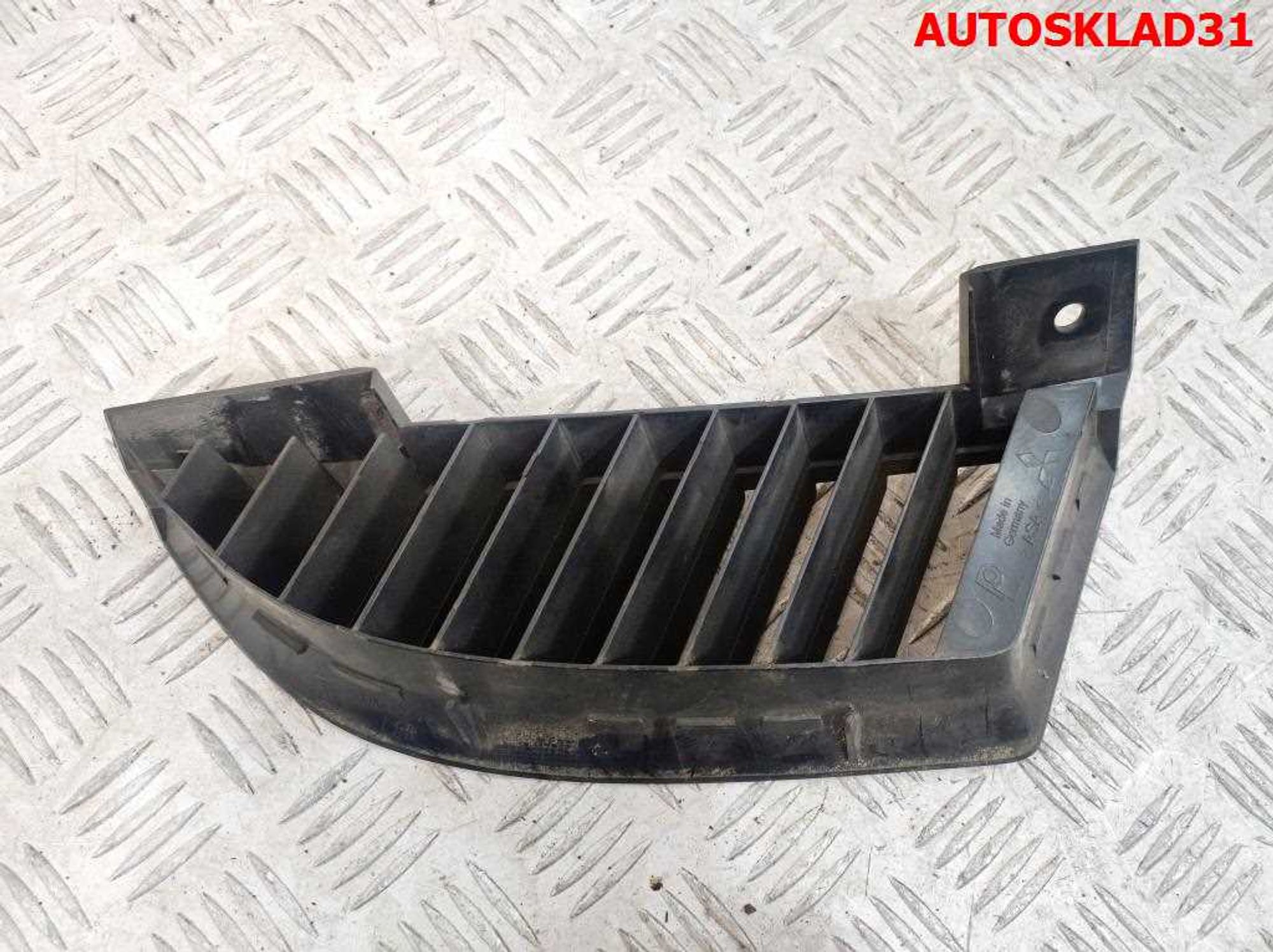 Решетка радиатора левая Mitsubishi Colt 6 MN127773, 1500 рублей, Дубовое