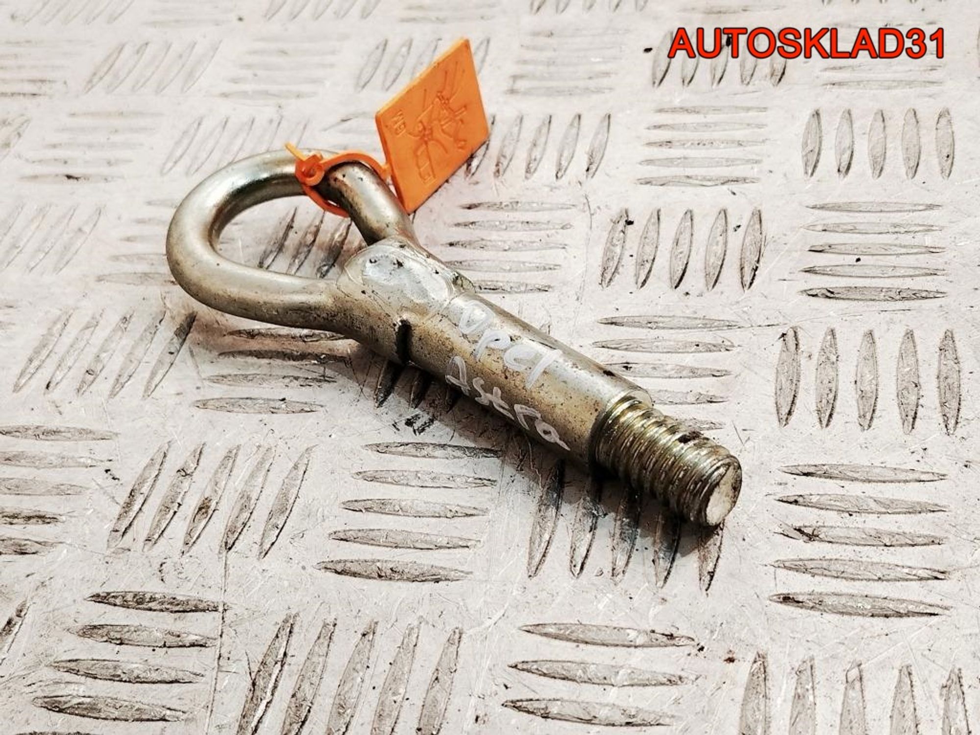 Крюк буксировочный Opel Astra J 1334156, 1000 рублей, Дубовое