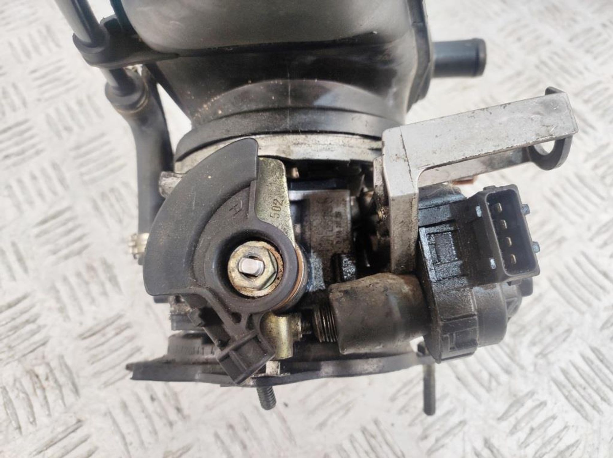 Моновпрыск в сборе Volkswagen Golf 3 051133015S, 15000 рублей, Дубовое