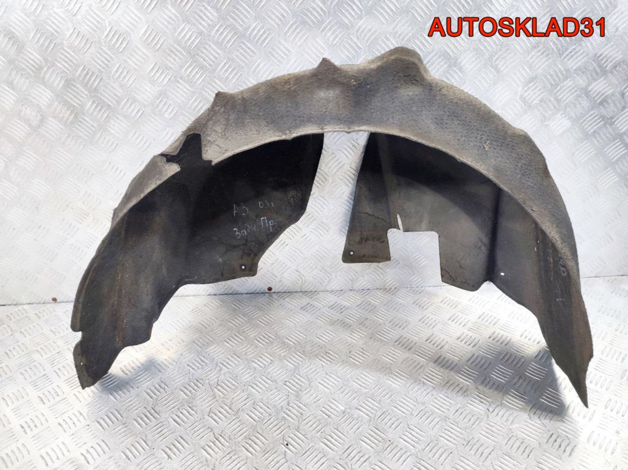 Локер задний правый Audi A3 8P 8P0810172K, 2100 рублей, Дубовое