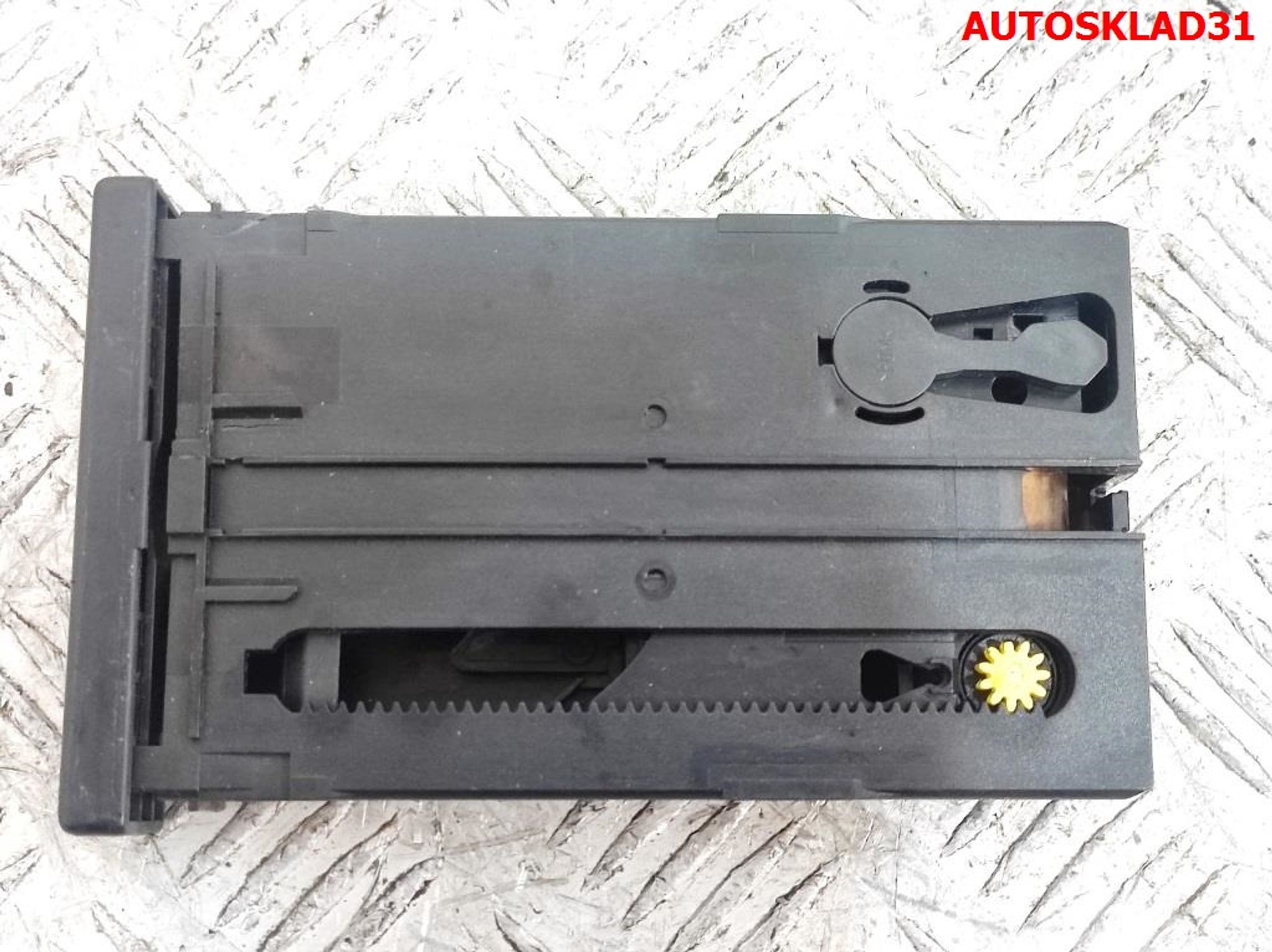 Подстаканник SEAT Alhambra 7M3862534C, 2000 рублей, Дубовое