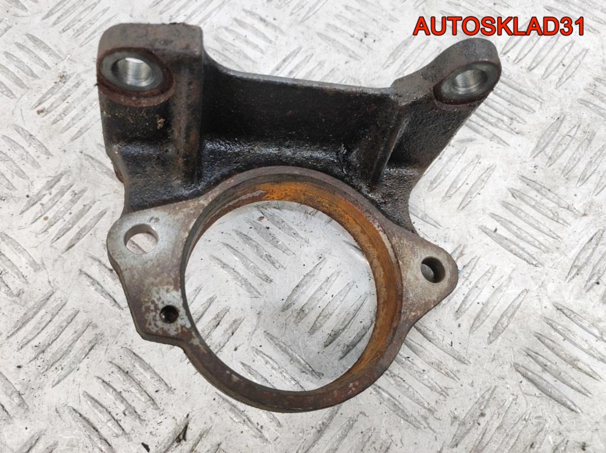 Кронштейн промвала Toyota Avensis T250 2,0 1AZFSE Бензин, 400 рублей, Дубовое