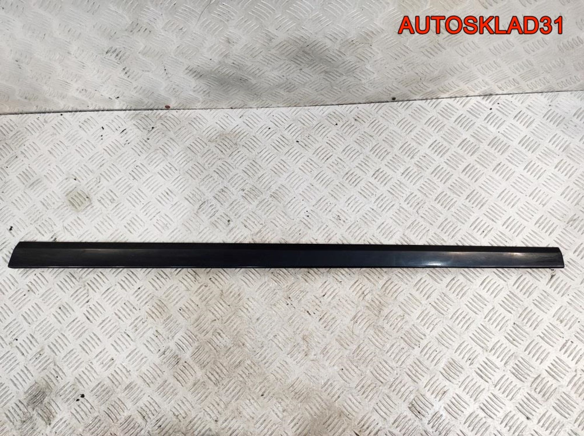 Молдинг передней правой двери Mercedes W211 A2116901062, 1400 рублей, Дубовое