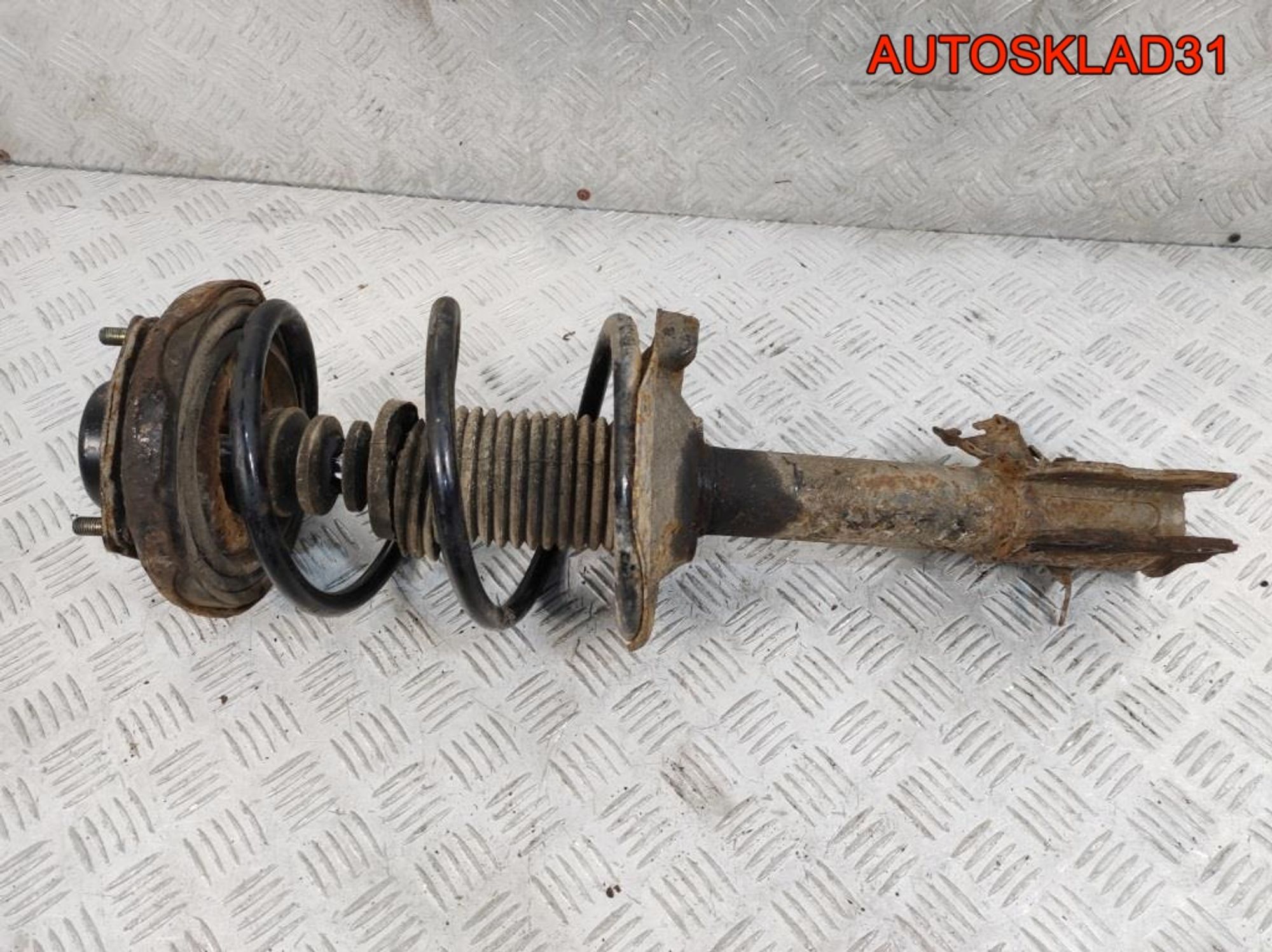 Амортизатор передний правый Nissan X-Trail T30 543028H726, 3200 рублей, Дубовое