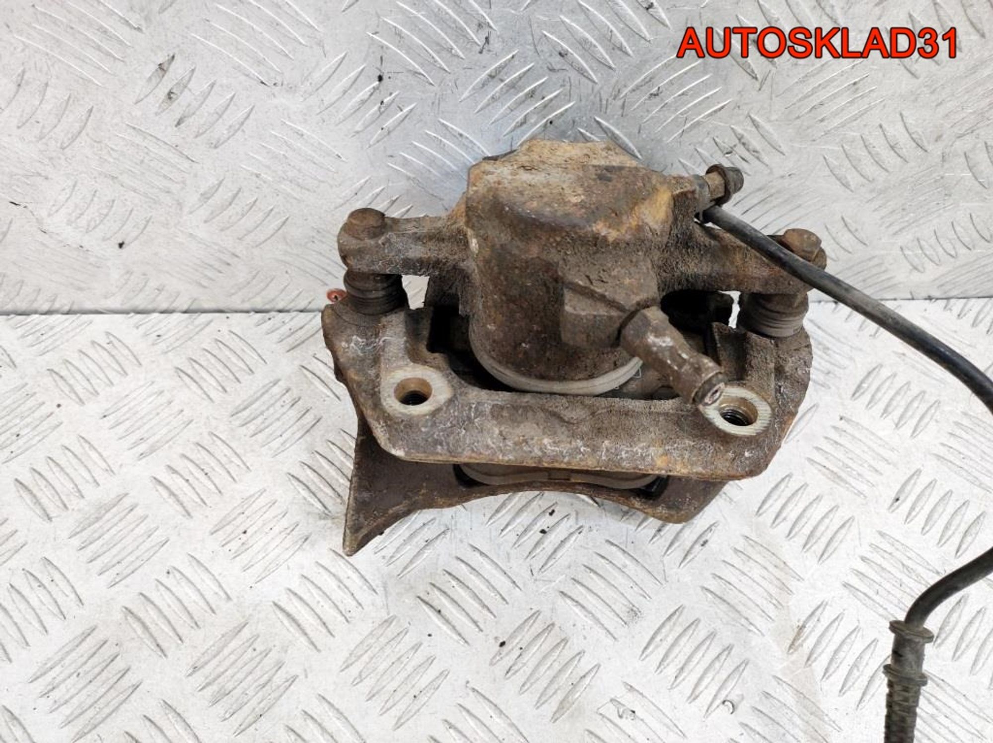 Суппорт тормозной передний правый Mercedes W202, 1100 рублей, Дубовое