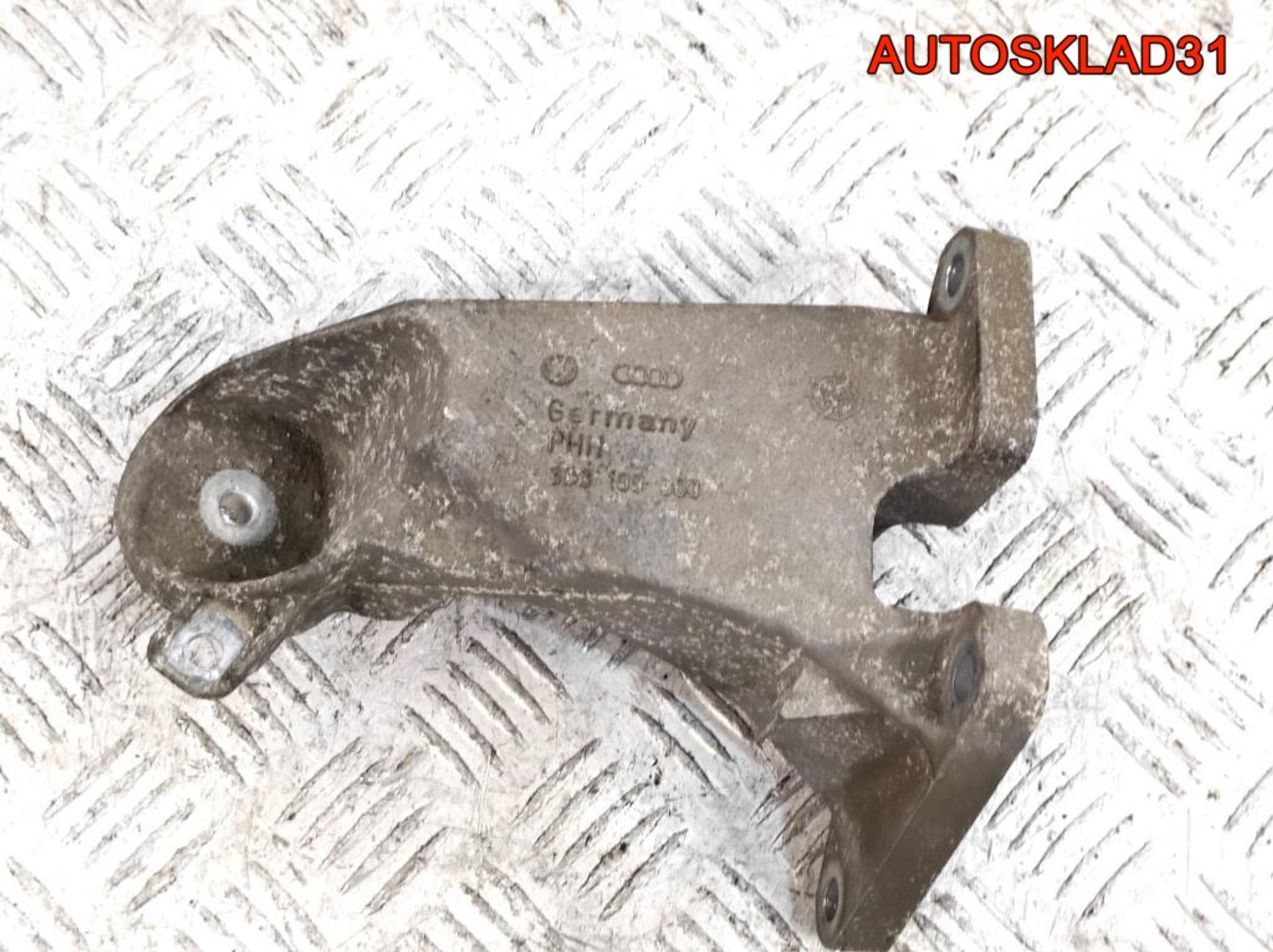 Кронштейн двигателя VW Passat B5 2,3 AGZ 3B0199308, 1200 рублей, Дубовое