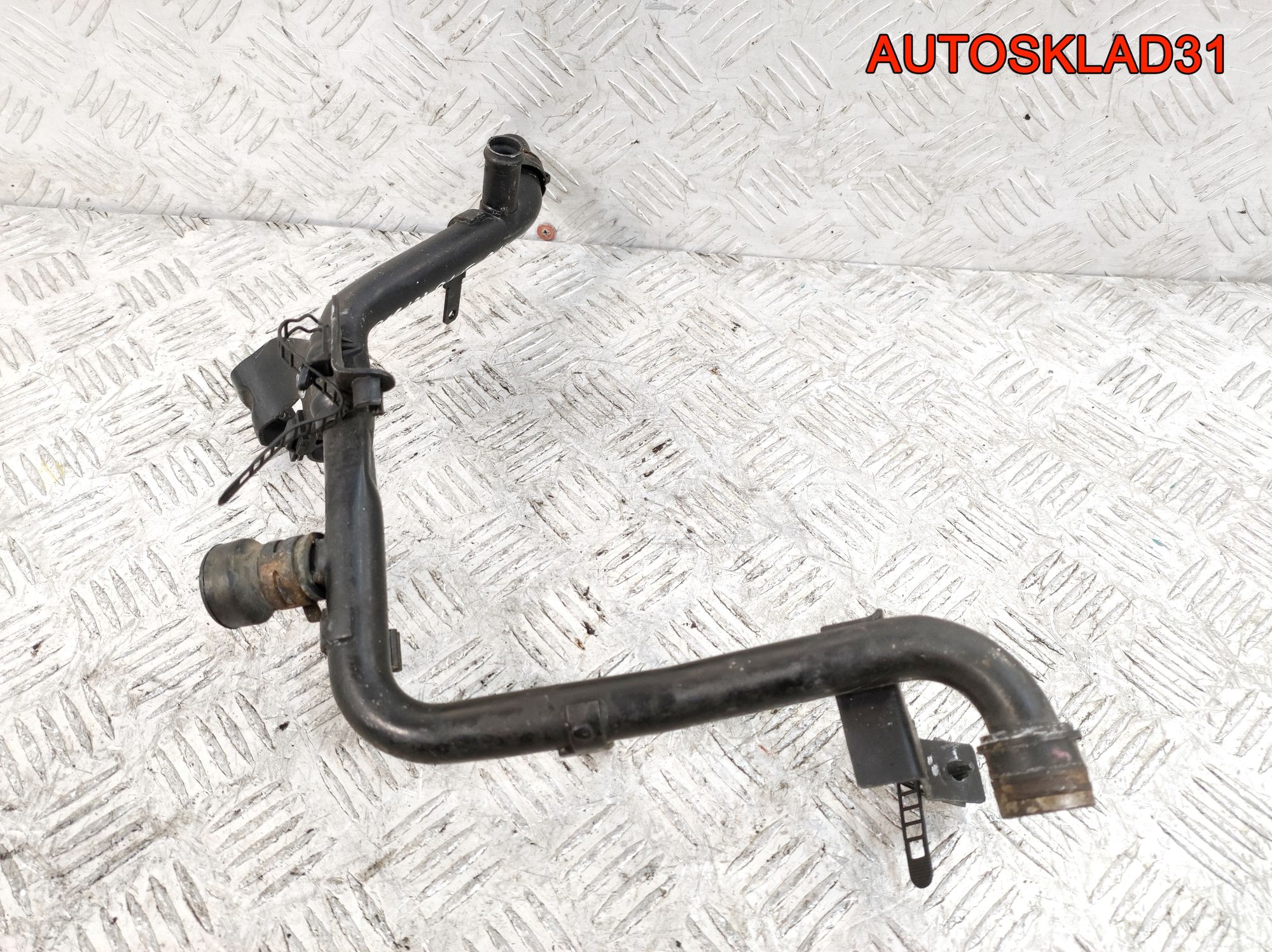 Трубка охлаждающей жидкости VW Passat B5 1.9 Дизель 038121065BH, 600 рублей, Дубовое