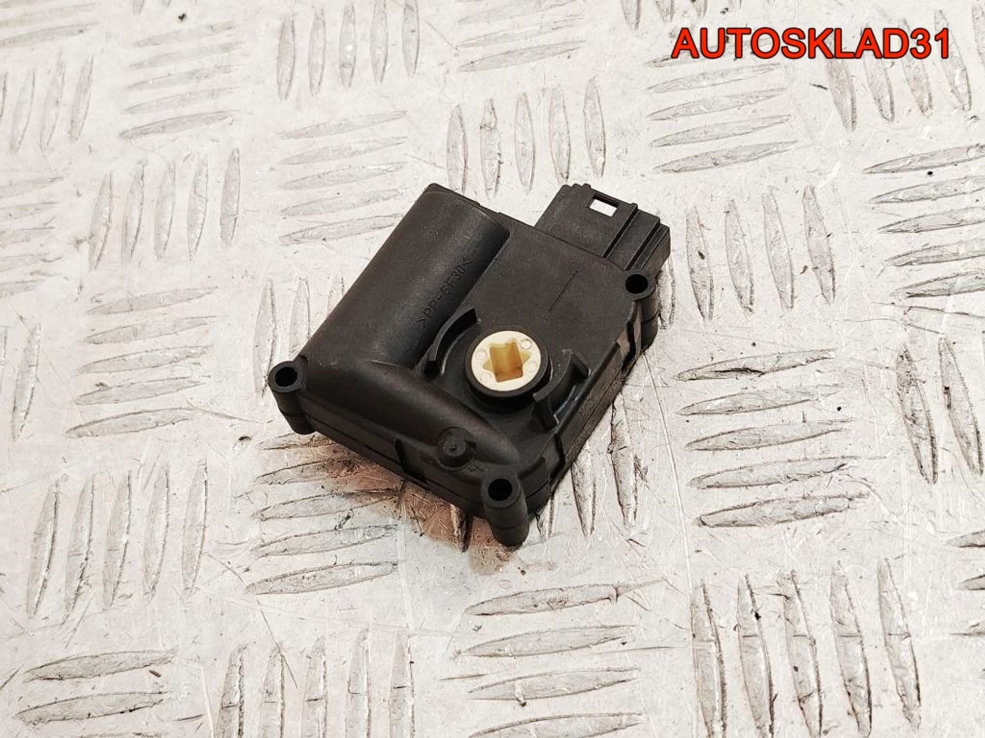 Сервопривод отопителя Audi A6 C6 4F0820511A, 600 рублей, Дубовое