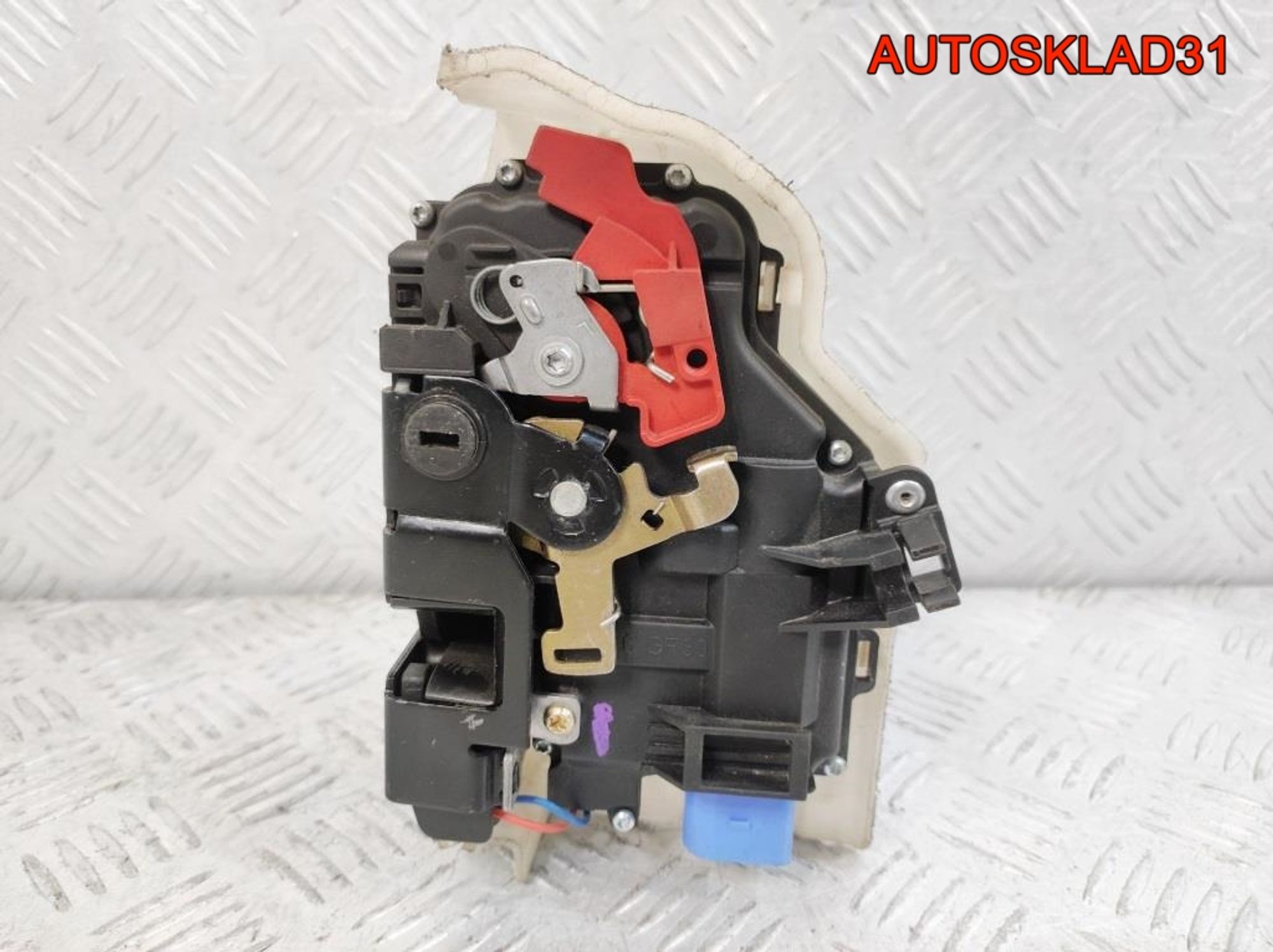 Замок двери задней левой VW Touareg 7L0839015, 3500 рублей, Дубовое