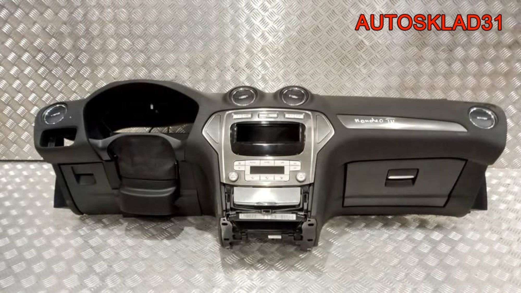 Торпедо Голое с подушками безопасности Ford Mondeo 4 7S71A04310AJN, 25000 рублей, Дубовое