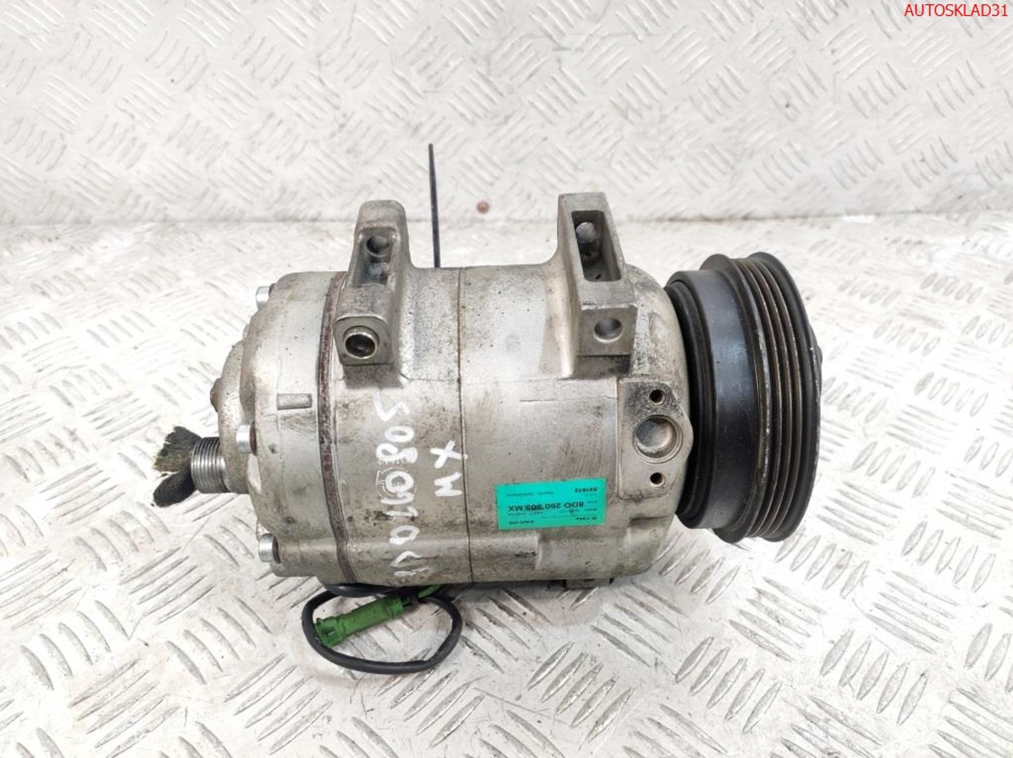 Компрессор кондиционера VW Passat B5 1,8 ADR 8D0260805MX, 7200 рублей, Дубовое