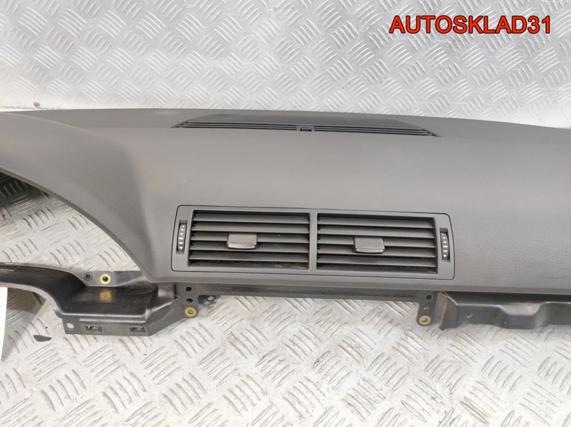 Торпедо Голое Audi A4 B6 8E1857067A, 7000 рублей, Дубовое