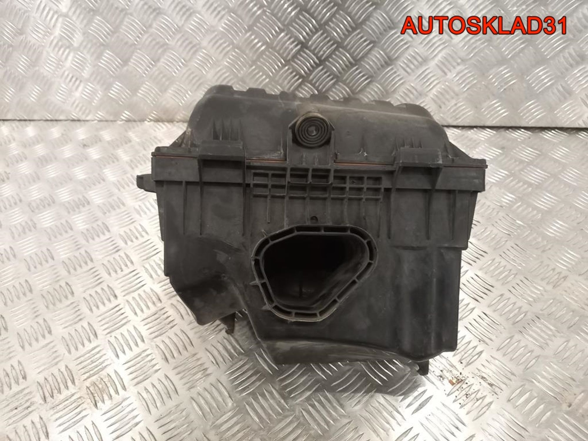 Корпус воздушного фильтра VW Sharan 7M3129607, 1800 рублей, Дубовое