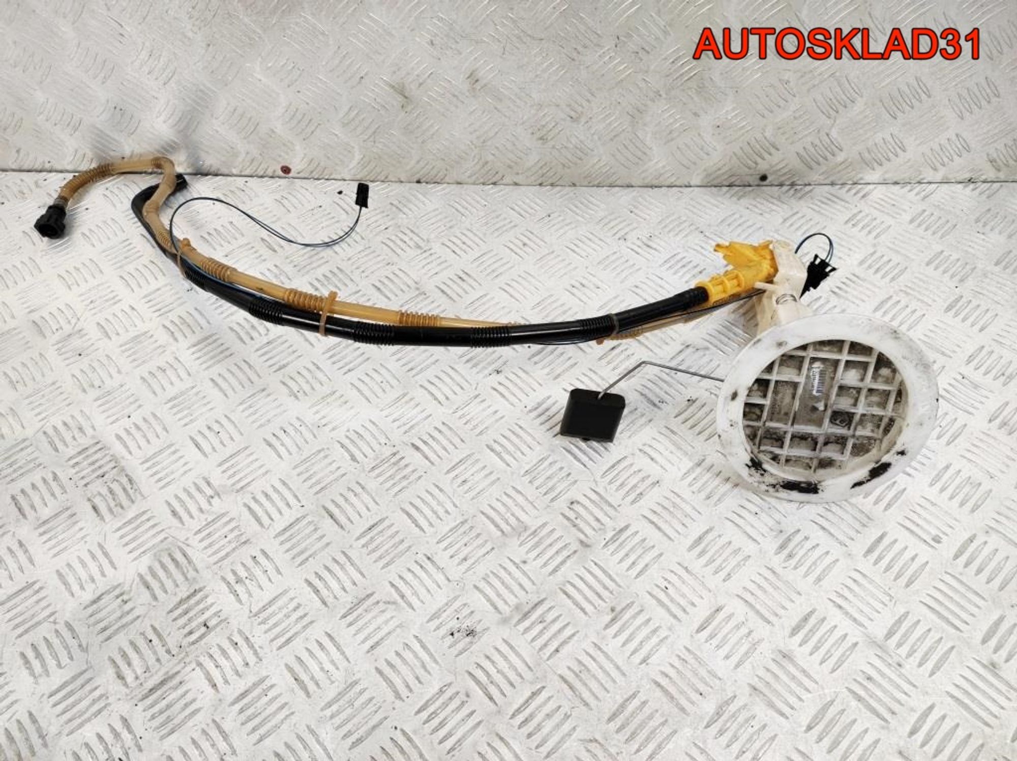 Датчик уровня топлива Audi A6 C6 4F0201317, 2300 рублей, Дубовое