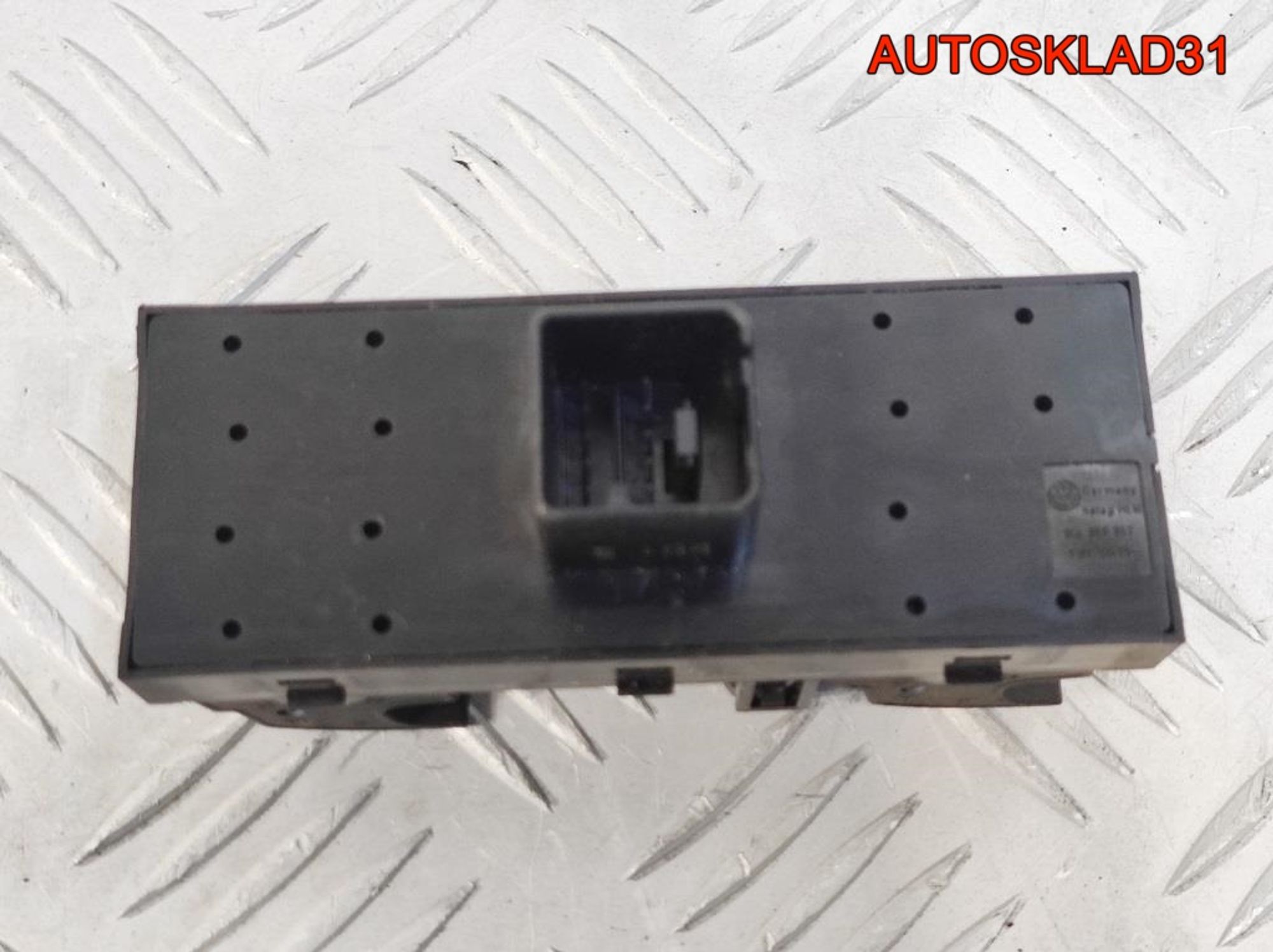 Блок управления стеклоподъемниками VW Tiguan, 1700 рублей, Дубовое