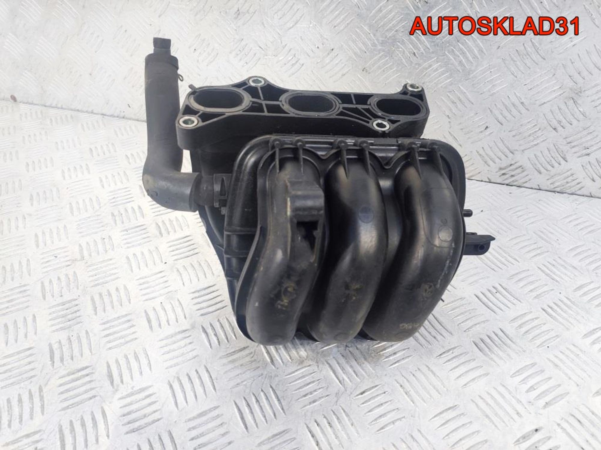 Коллектор впускной Peugeot 107 1,0 1KR-FE Бензин, 1300 рублей, Дубовое