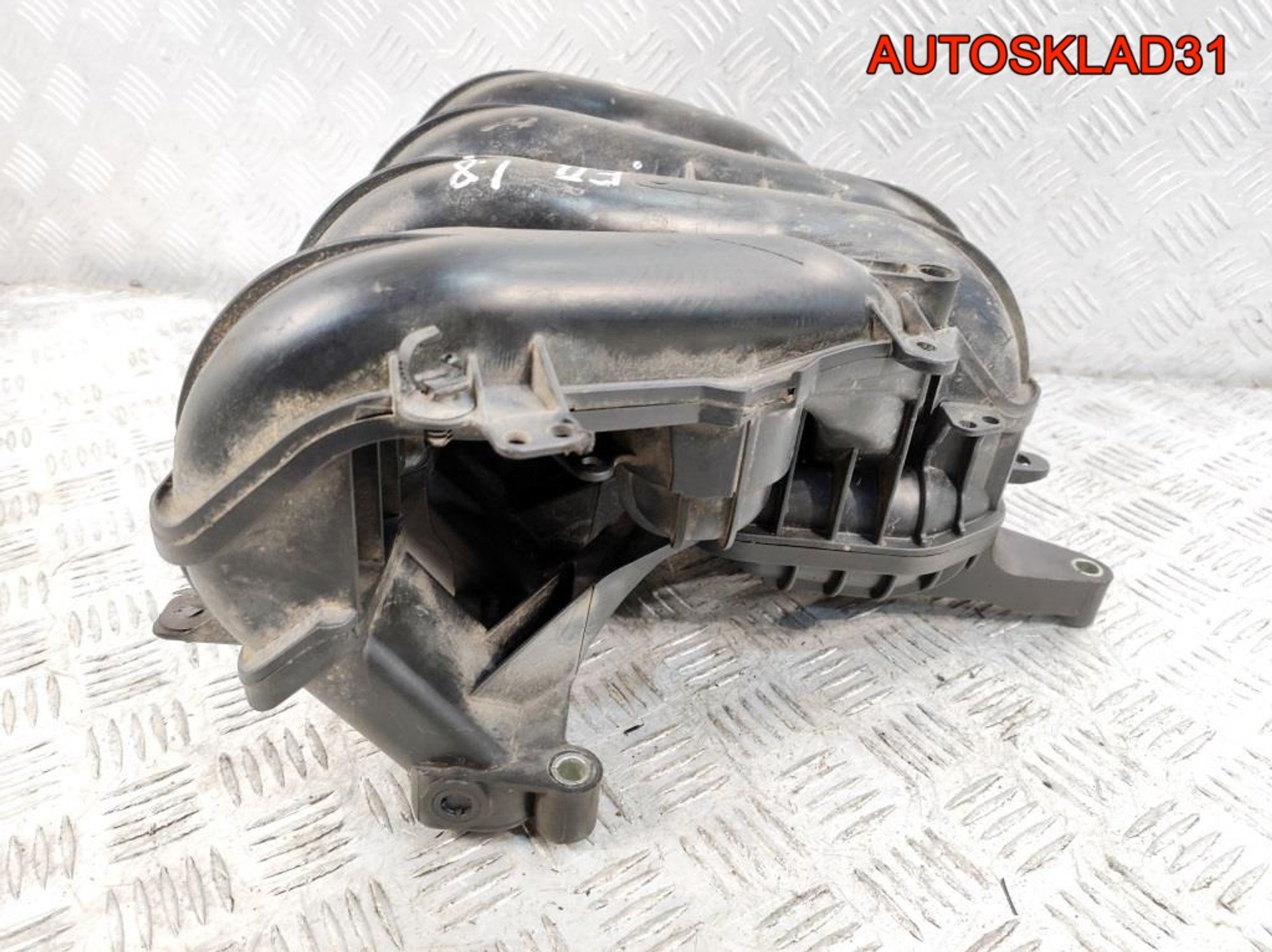 Коллектор впускной Ford Focus 2 1,8 QQDB 4M5G9424FT, 5000 рублей, Дубовое