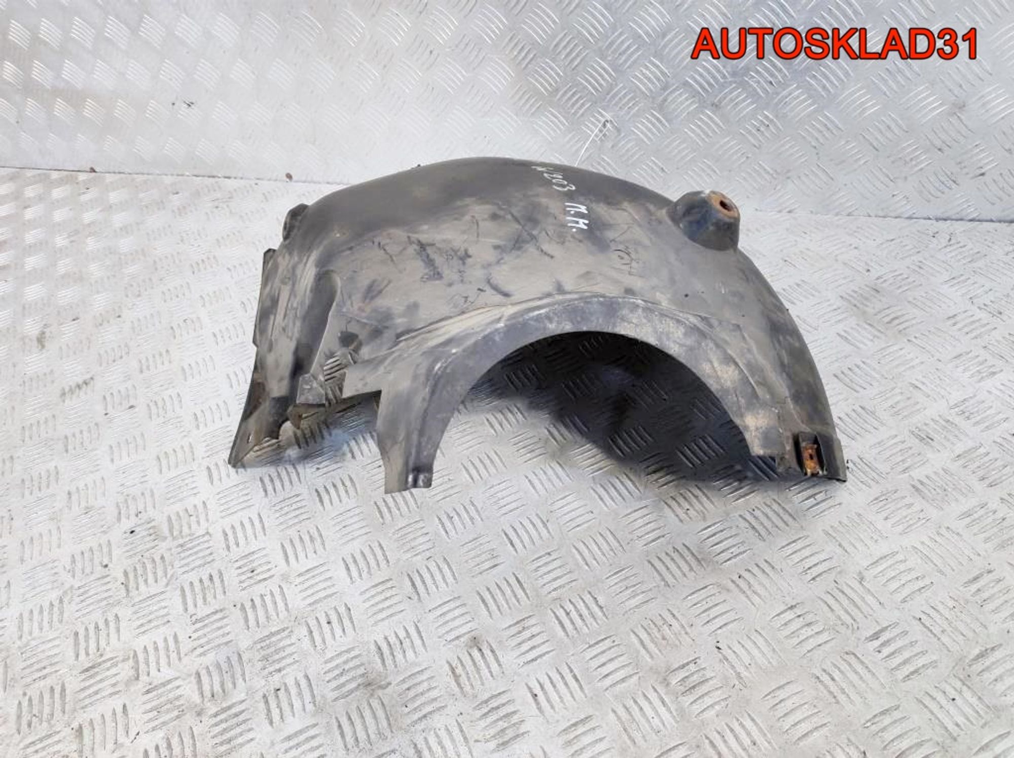 Локер передний правый Mercedes W203 A2038840622, 1300 рублей, Дубовое