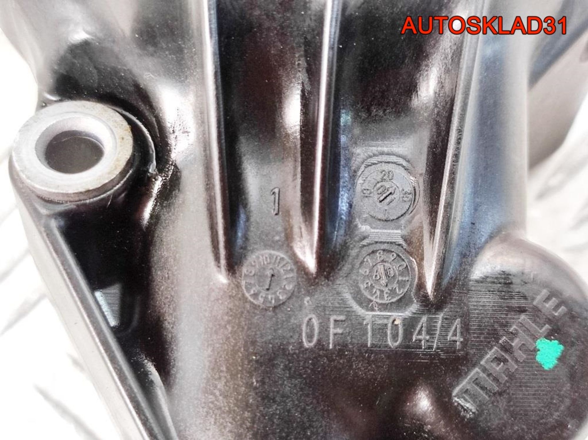 Корпус масляного фильтра Mercedes X204 70321178, 2000 рублей, Дубовое