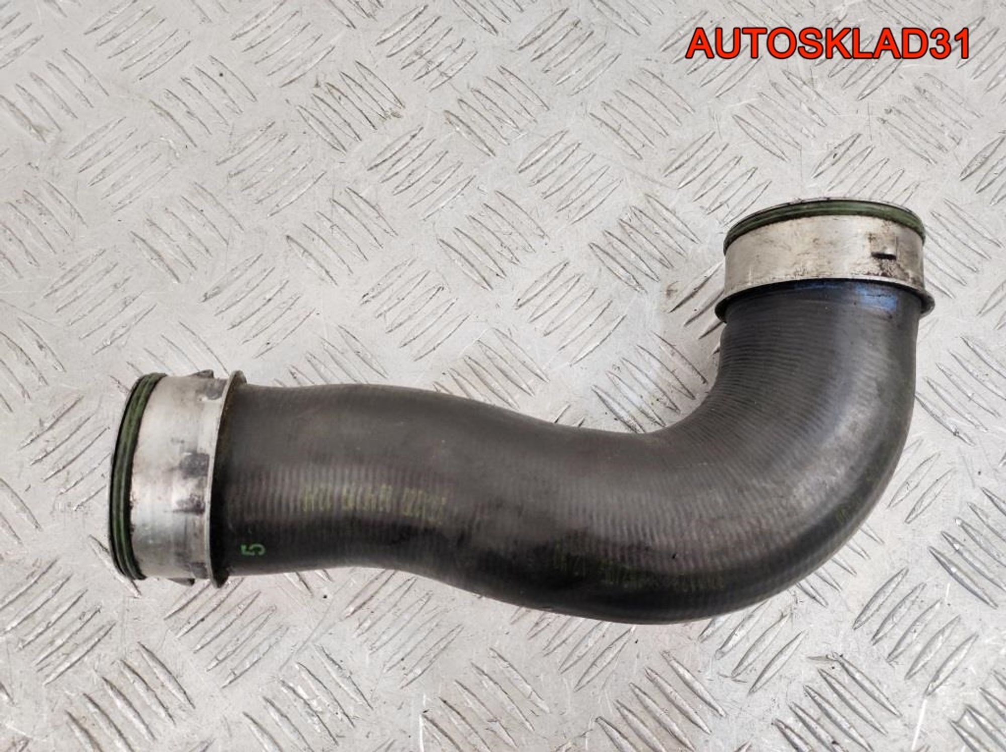 Патрубок интеркулера VW Passat B6 2.0 Дизель 3C0145832D, 2500 рублей, Дубовое