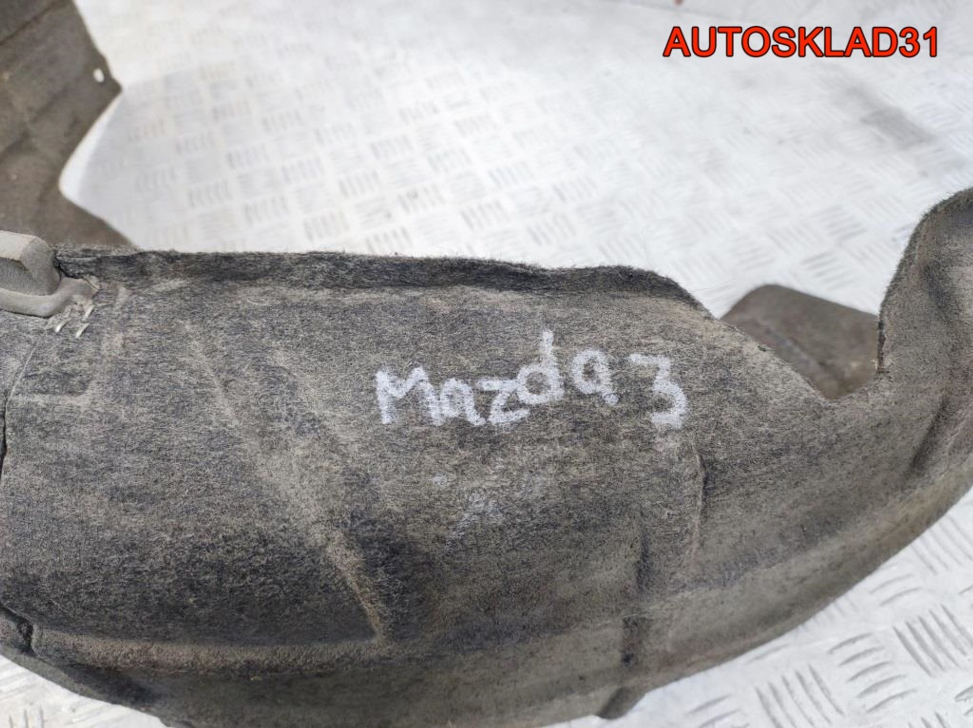 Локер задний правый Mazda 3 BK BP4K561H1B Седан, 1700 рублей, Дубовое