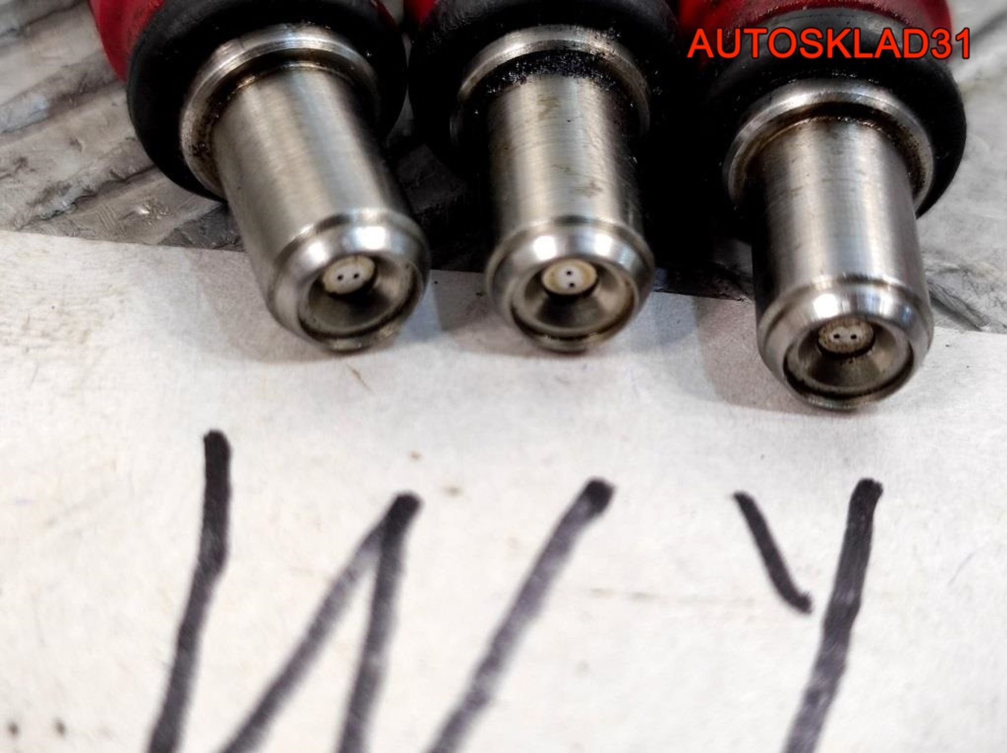 Форсунка топливная VW Polo 4 1,2 AWY Бензин 03D906031C, 500 рублей, Дубовое