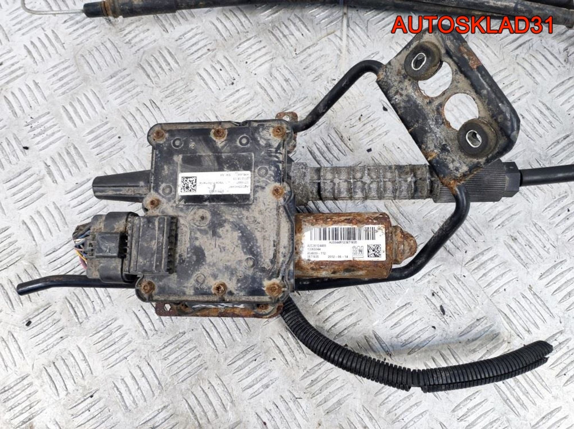 Моторчик стояночного тормоза Opel Astra J 13365044, 5400 рублей, Дубовое