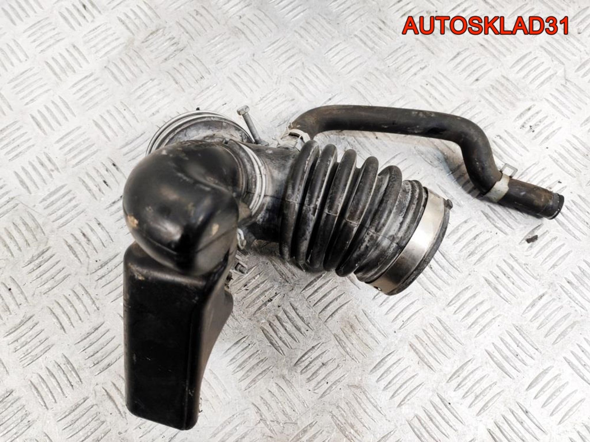 Патрубок Nissan Primera P12 2,0 QR20DE 16576AU415, 1800 рублей, Дубовое