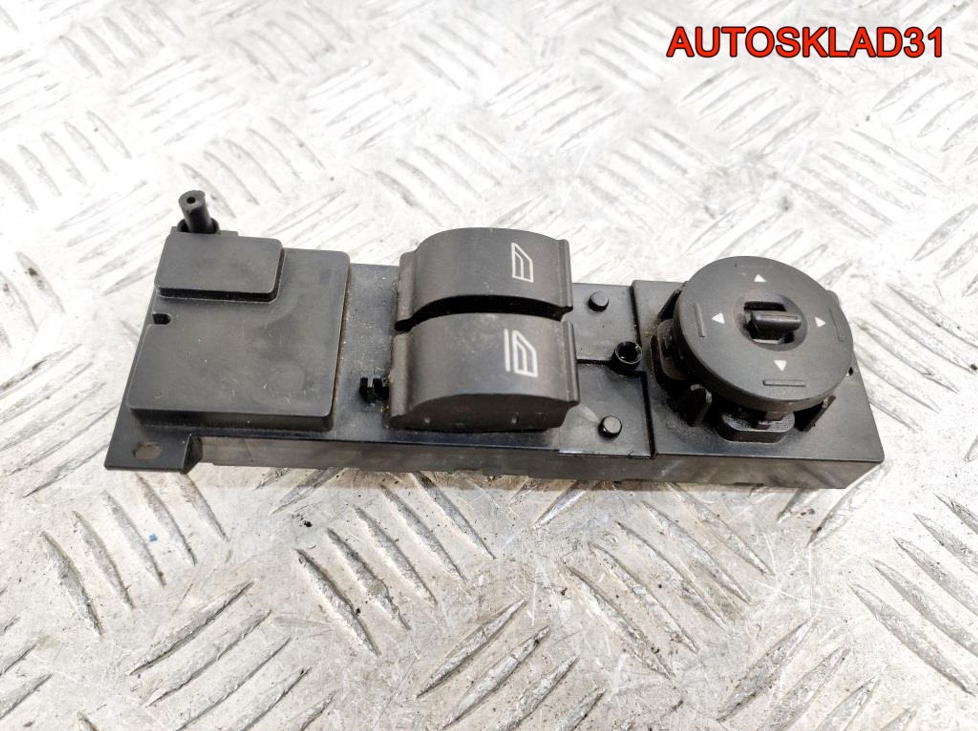 Блок стеклоподъемников Ford Focus 2 3M5T14529DF, 900 рублей, Дубовое