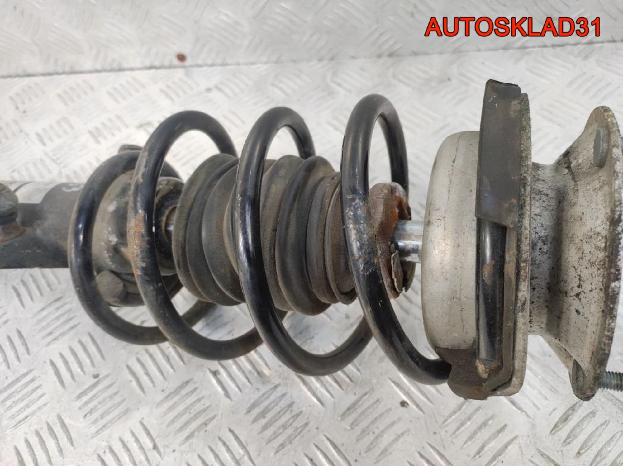 Амортизатор передний правый в сборе BMW E90 311404, 4900 рублей, Дубовое