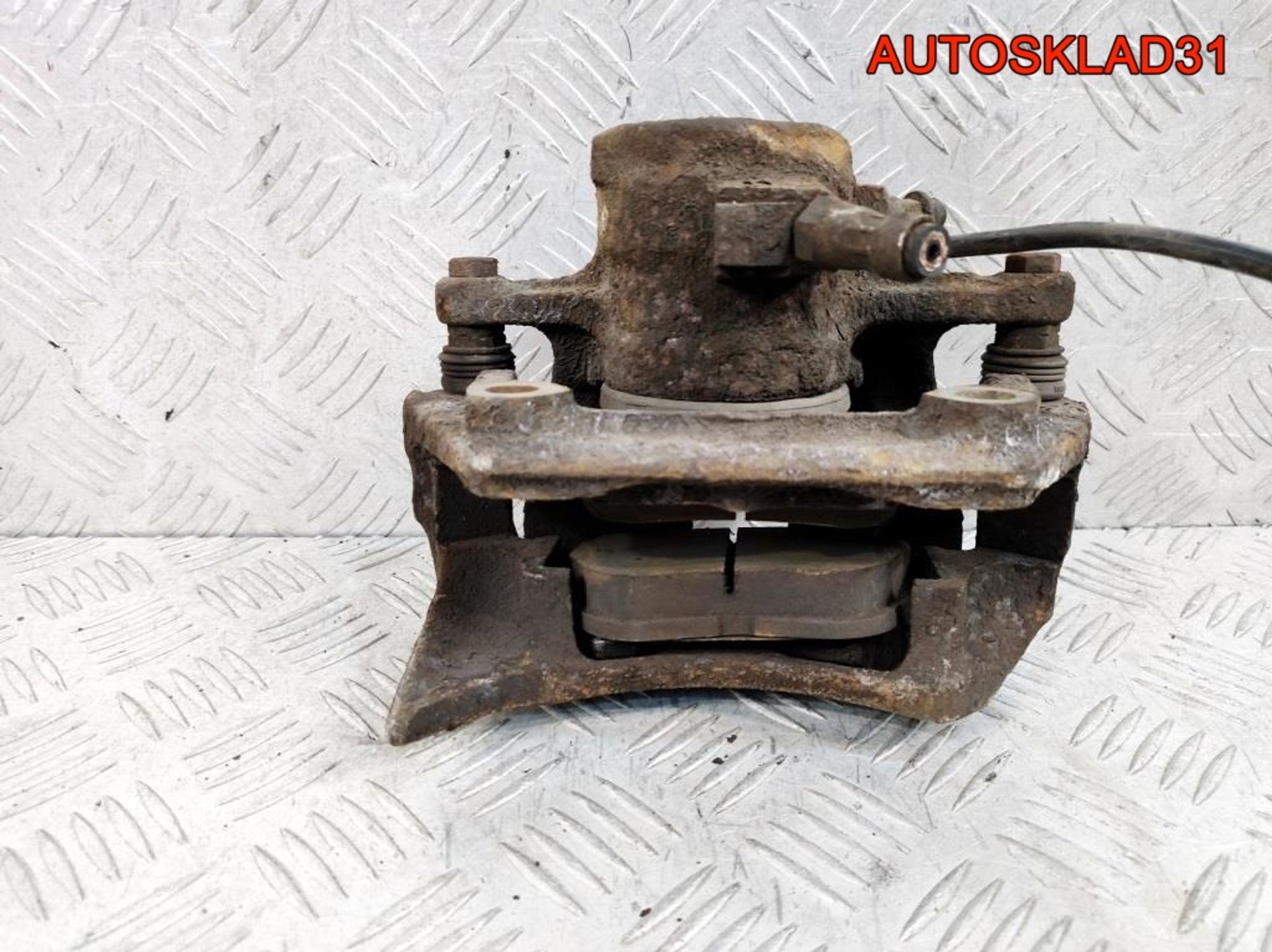Суппорт тормозной передний правый Mercedes W202, 1100 рублей, Дубовое