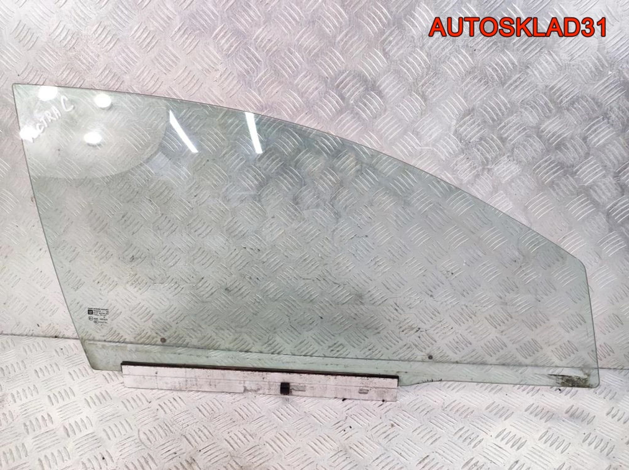 Стекло двери передней правой Opel Vectra C 5161264, 900 рублей, Дубовое